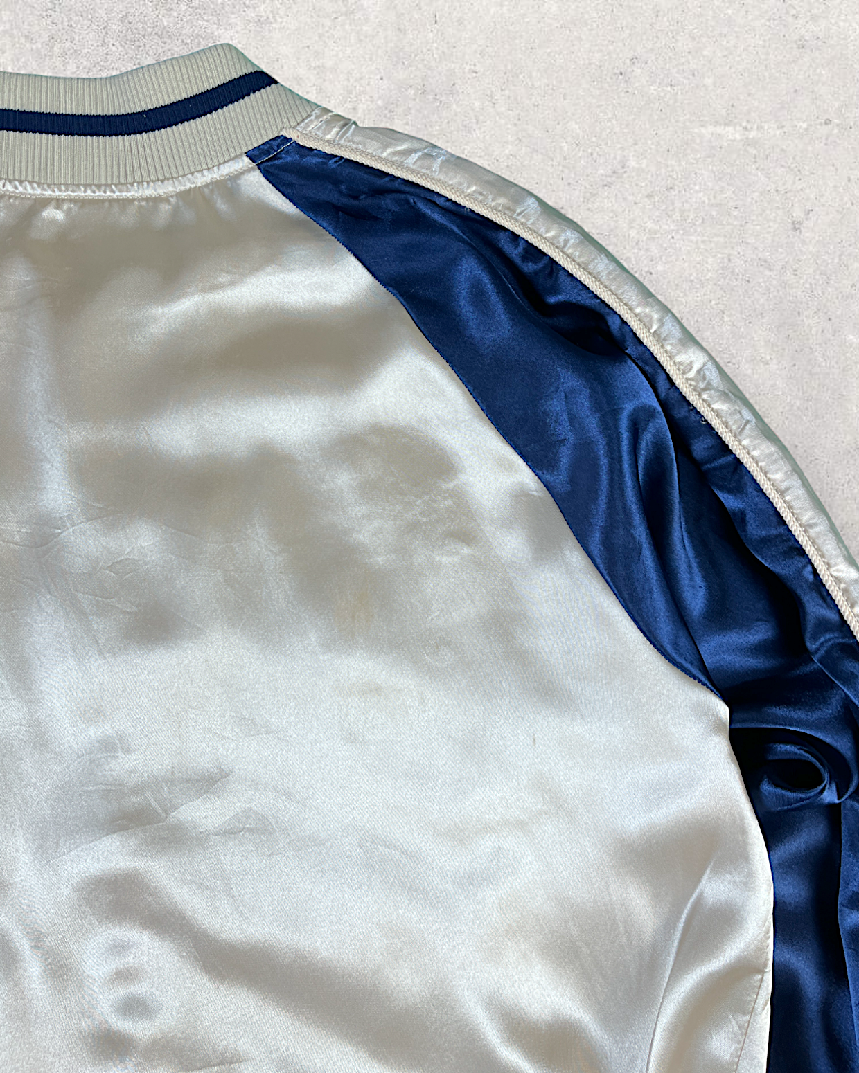 [S or M] Very pretty design with lovely coloring sukajan | Vintage jacket