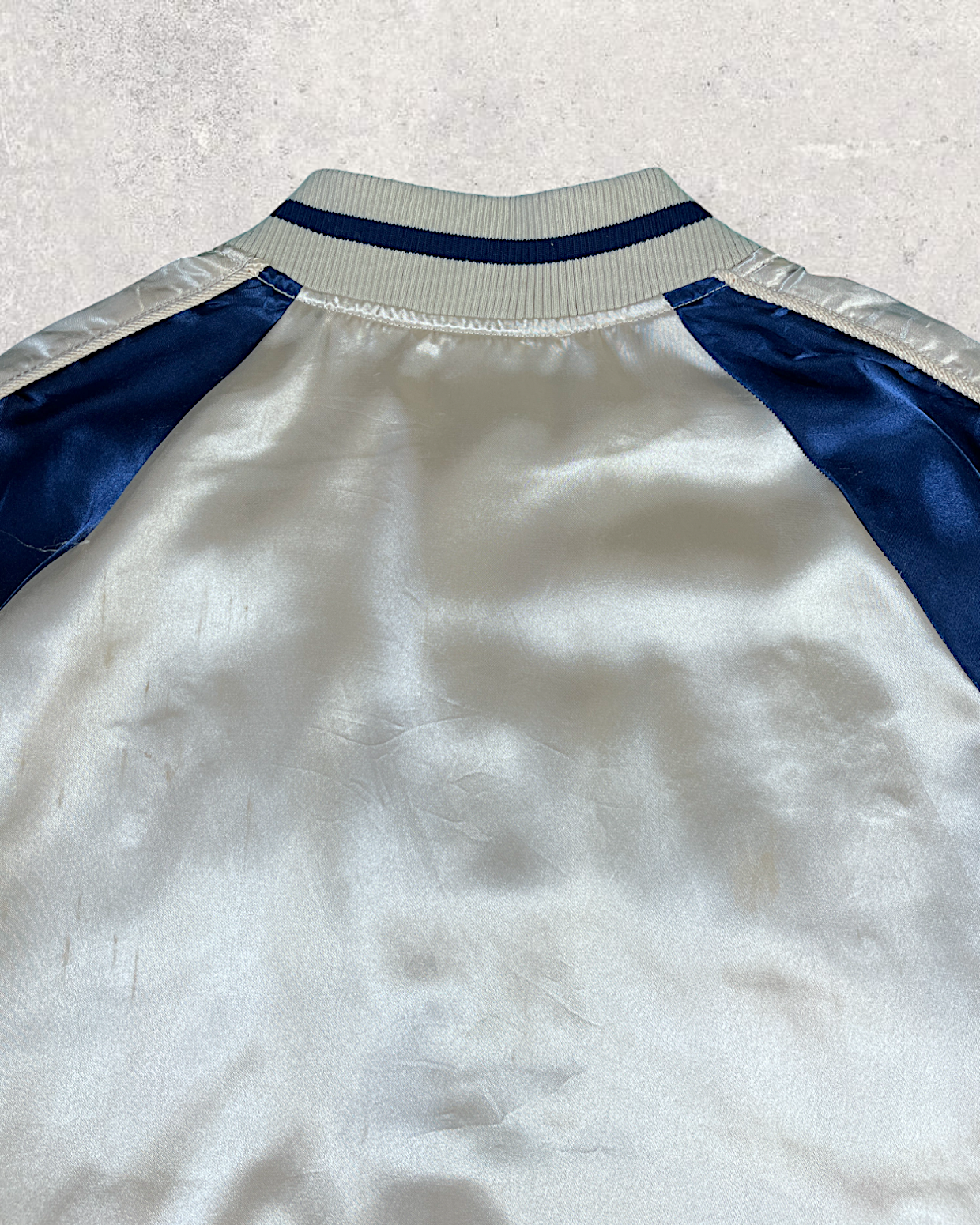 [S or M] Very pretty design with lovely coloring sukajan | Vintage jacket