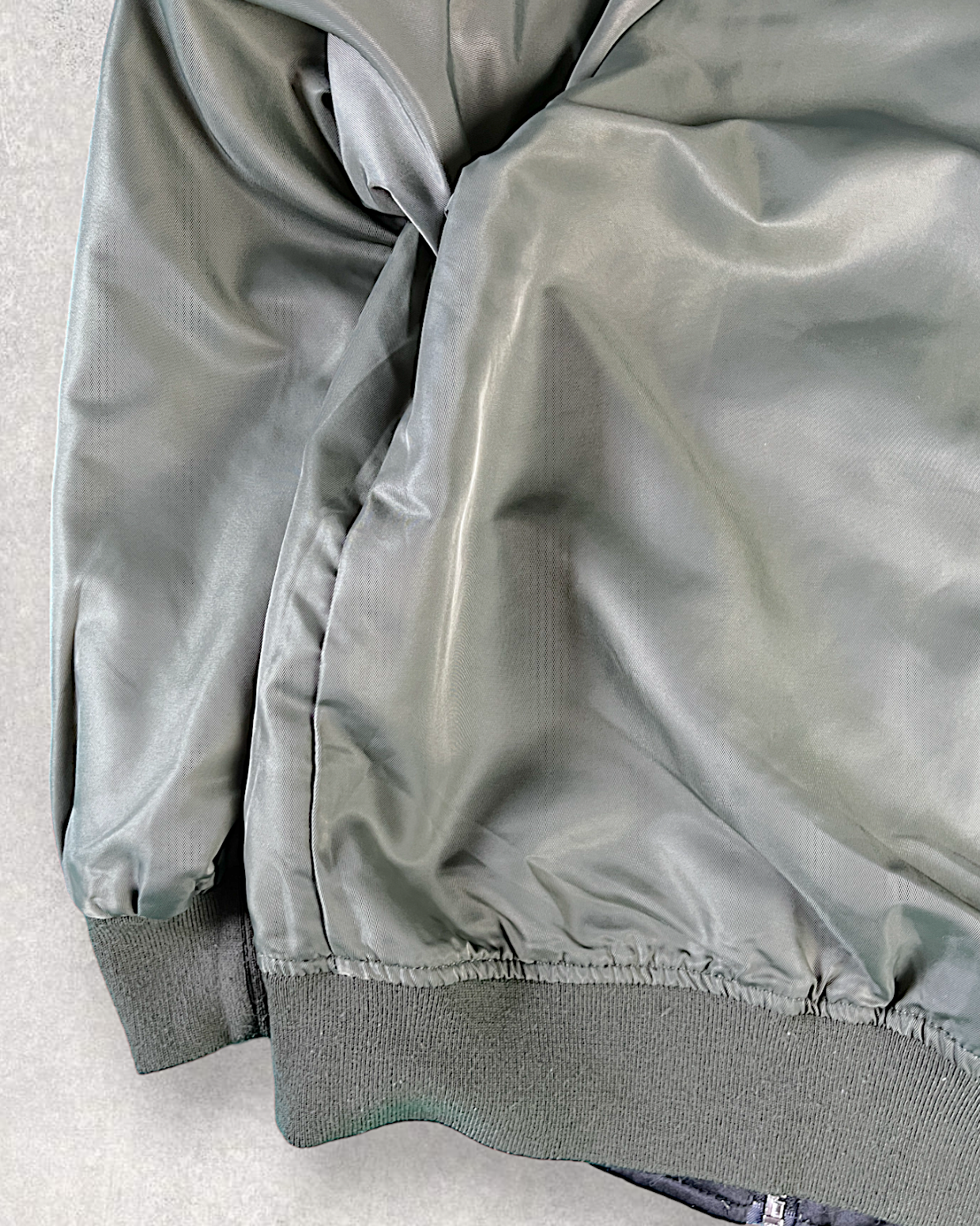[S] Flight jacket with pretty flowers and any coordinates | Vintage jacket