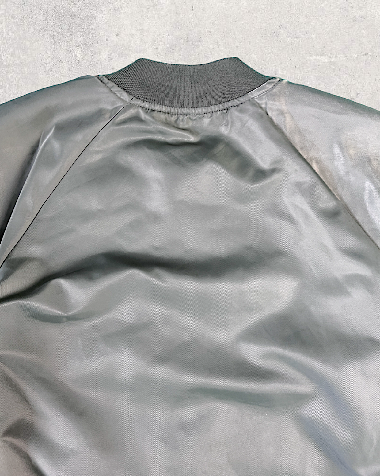 [S] Flight jacket with pretty flowers and any coordinates | Vintage jacket