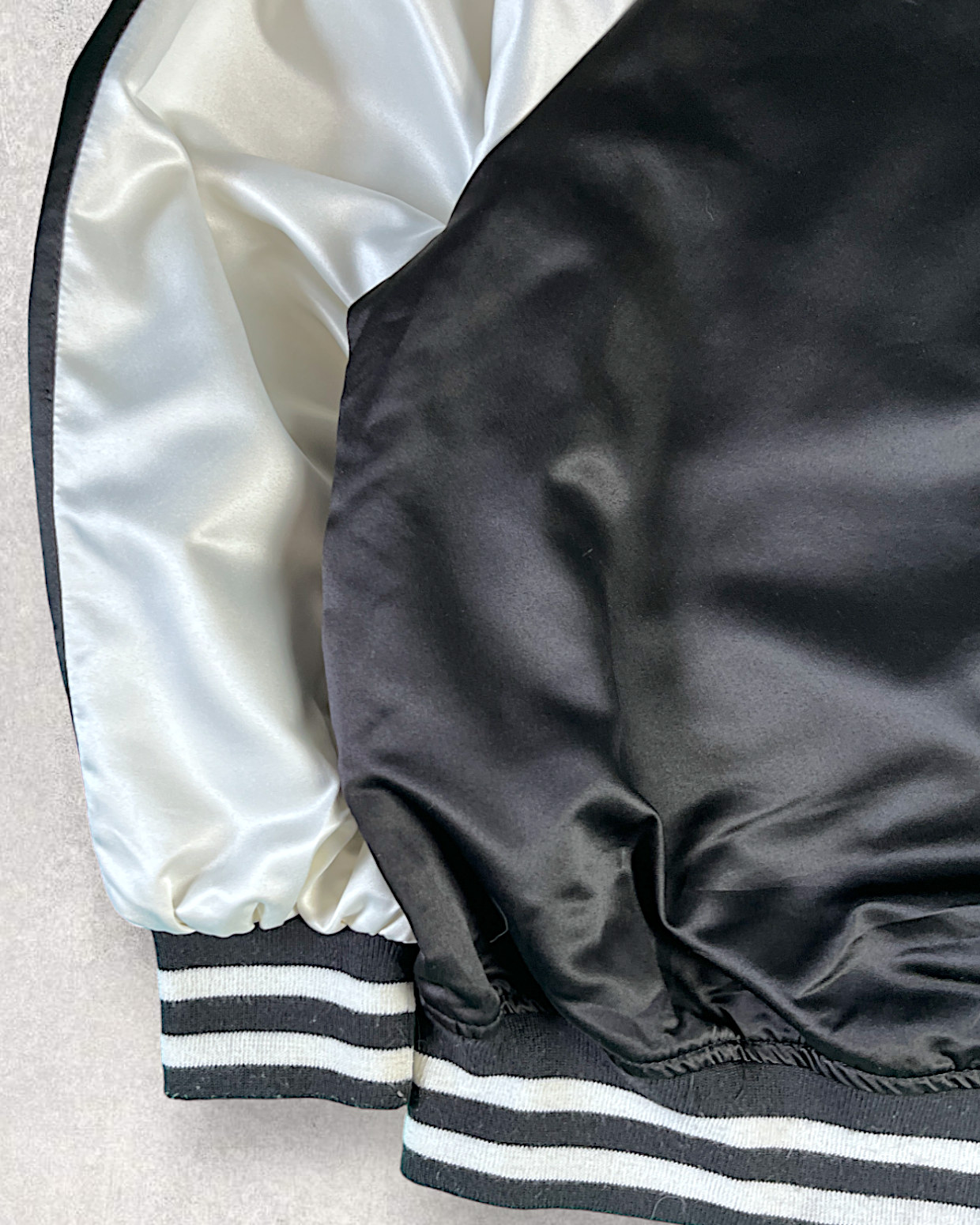[S] Flight jacket with pretty flowers and any coordinates | Vintage jacket