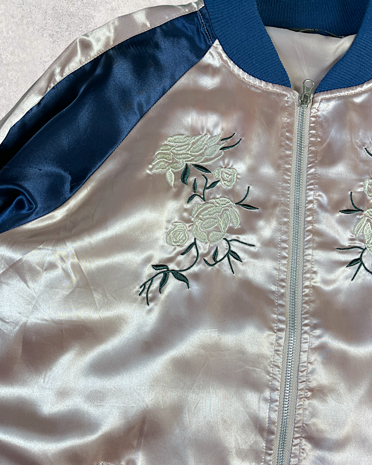 Thin jacket perfect for early spring and not to be worn by others | Vintage jacket