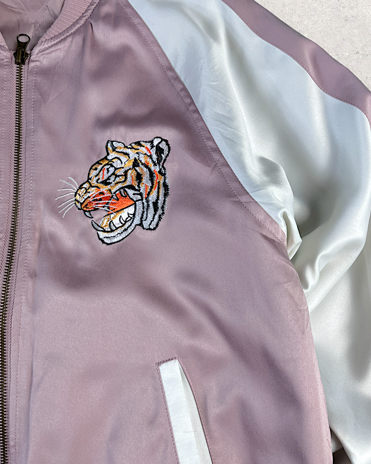 [S] Cute coloring and tigers go with all kinds of coordinates | Vintage jacket