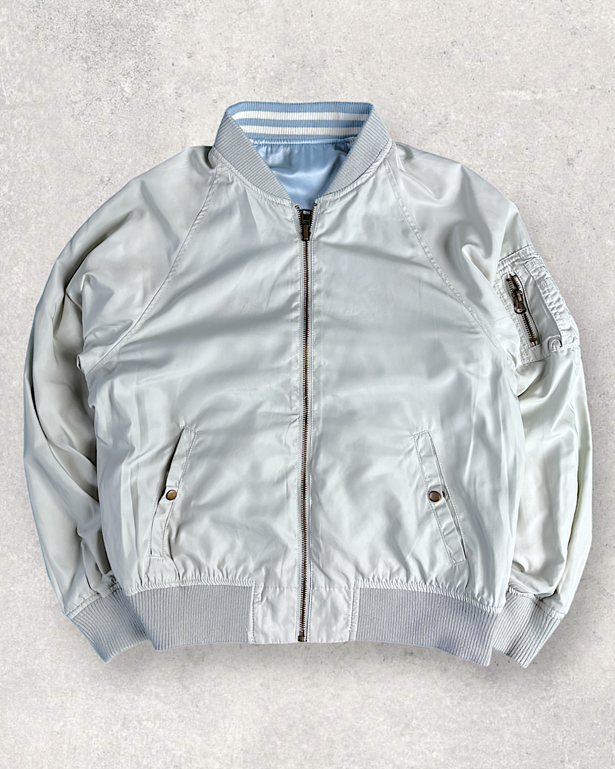 [S] Flight jackets with colors perfect for spring and suitable for any kind of coordination. | Vintage sukajan