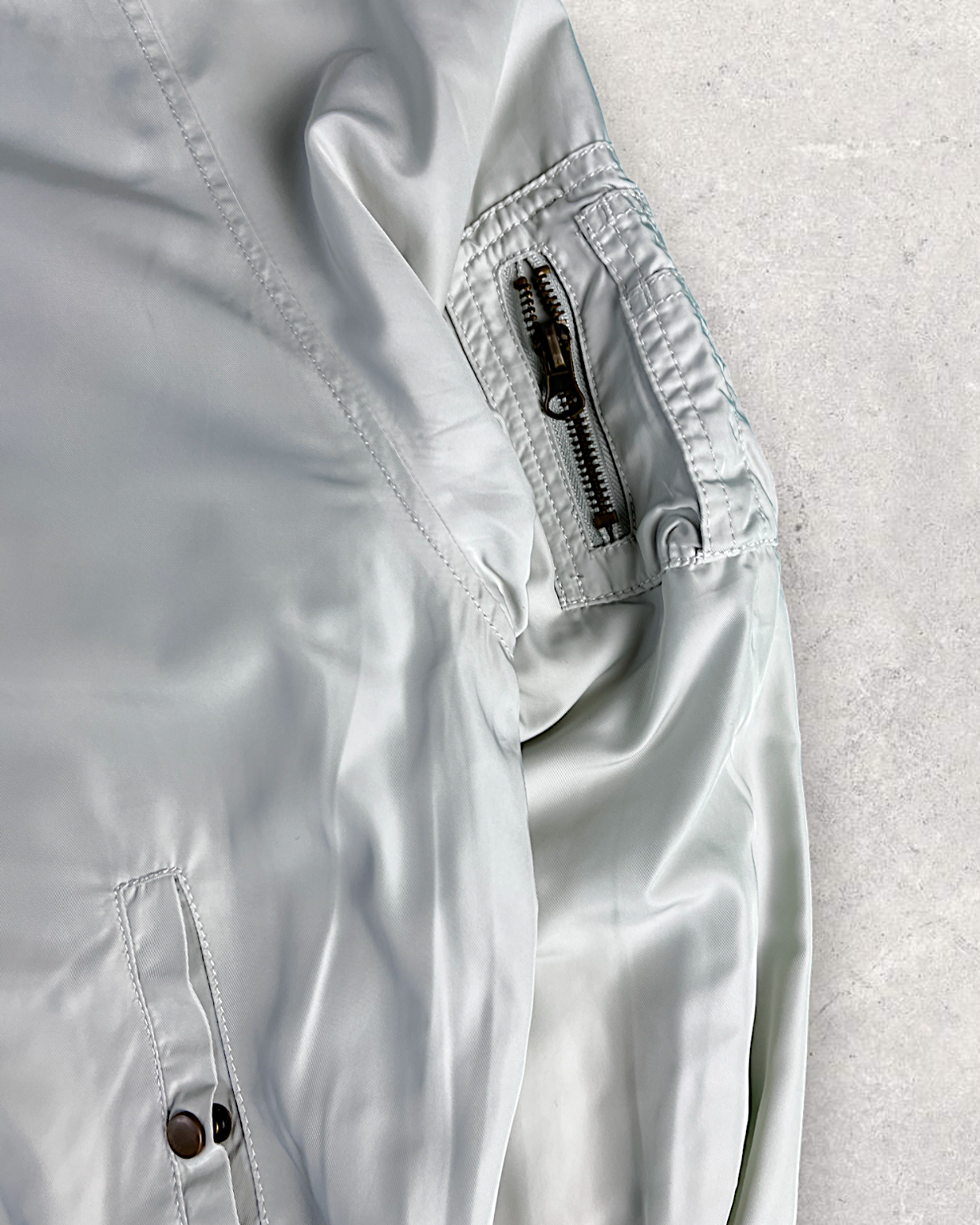 [S] Flight jackets with colors perfect for spring and suitable for any kind of coordination. | Vintage sukajan