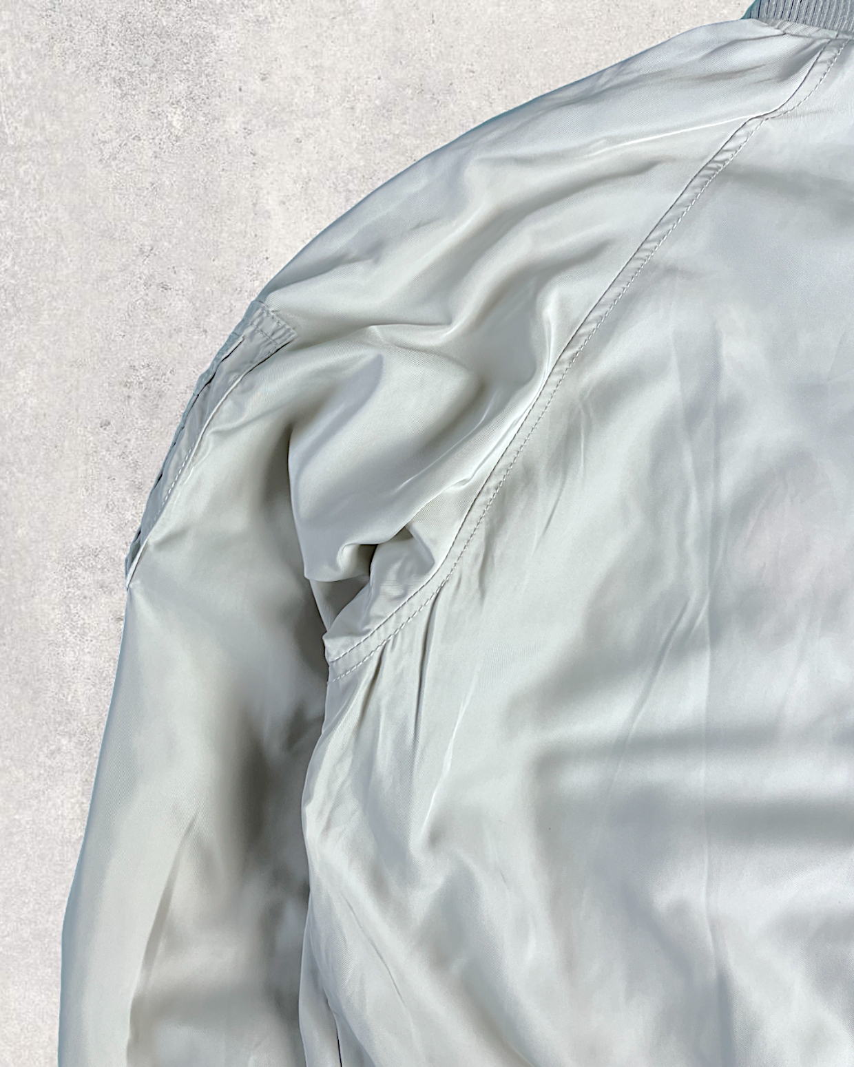 [S] Flight jackets with colors perfect for spring and suitable for any kind of coordination. | Vintage sukajan