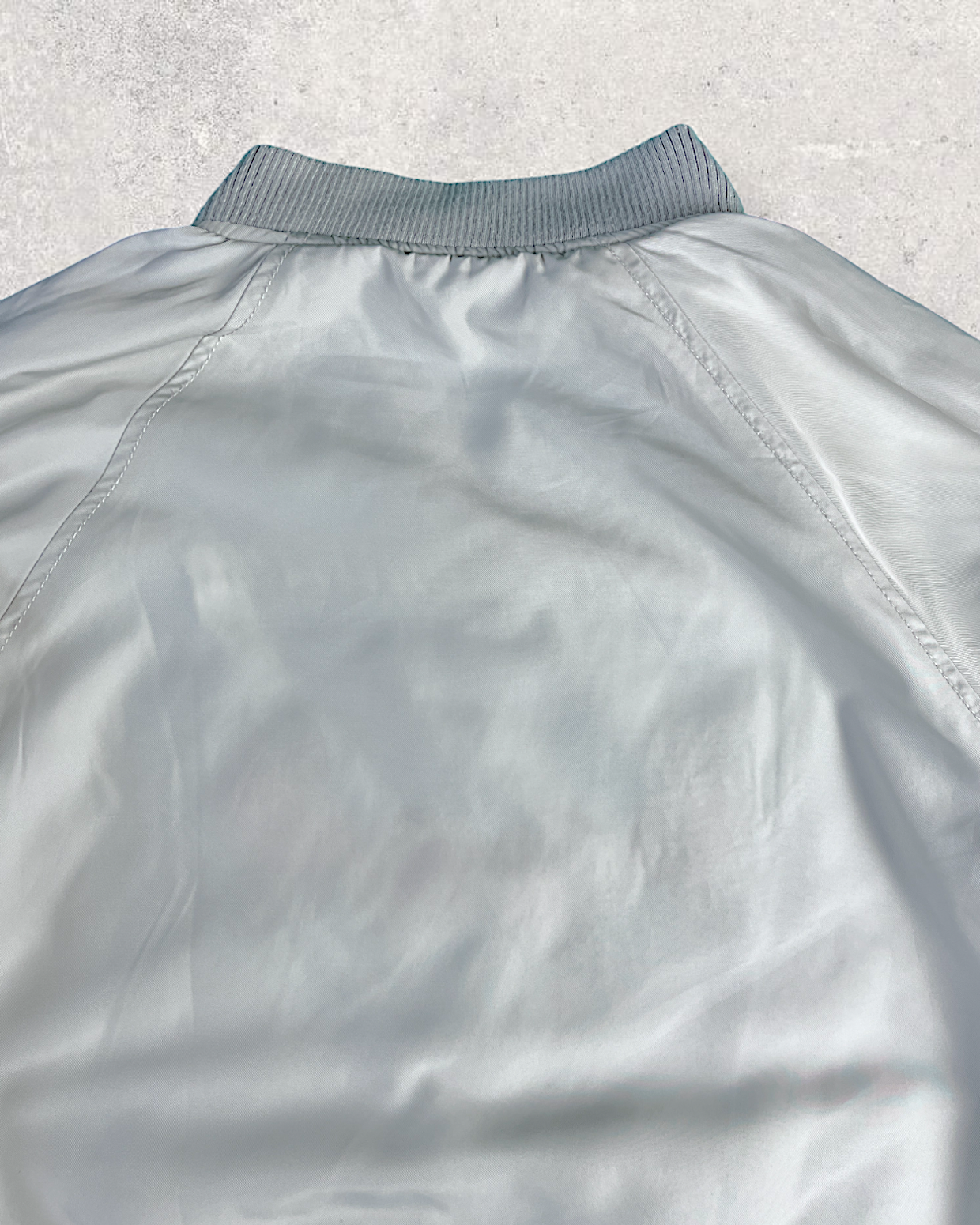 [S] Flight jackets with colors perfect for spring and suitable for any kind of coordination. | Vintage sukajan