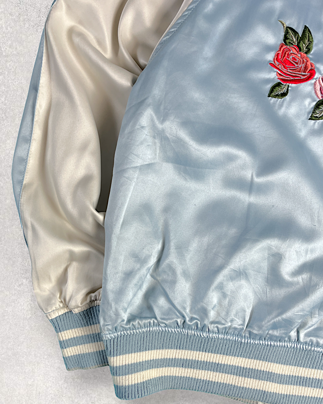 [S] Flight jackets with colors perfect for spring and suitable for any kind of coordination. | Vintage sukajan
