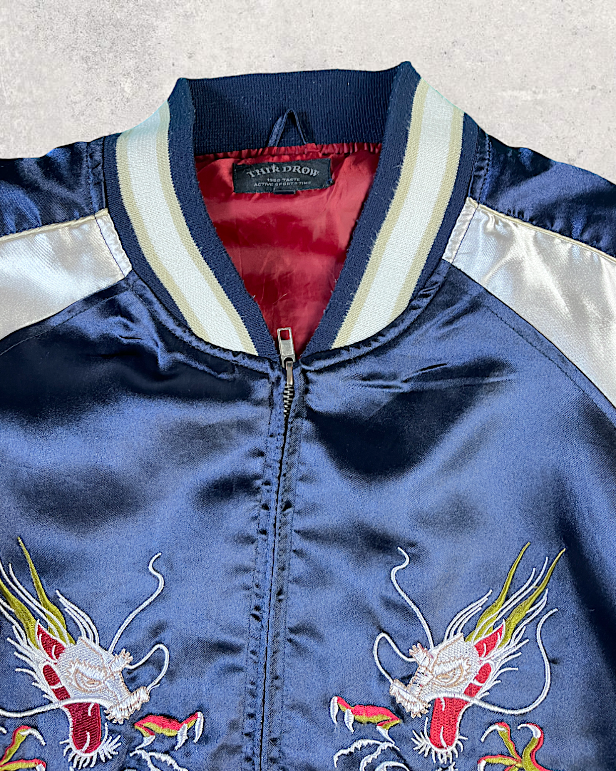 [LL] Thin design of eagle and dragon representing Skajan | Vintage jacket