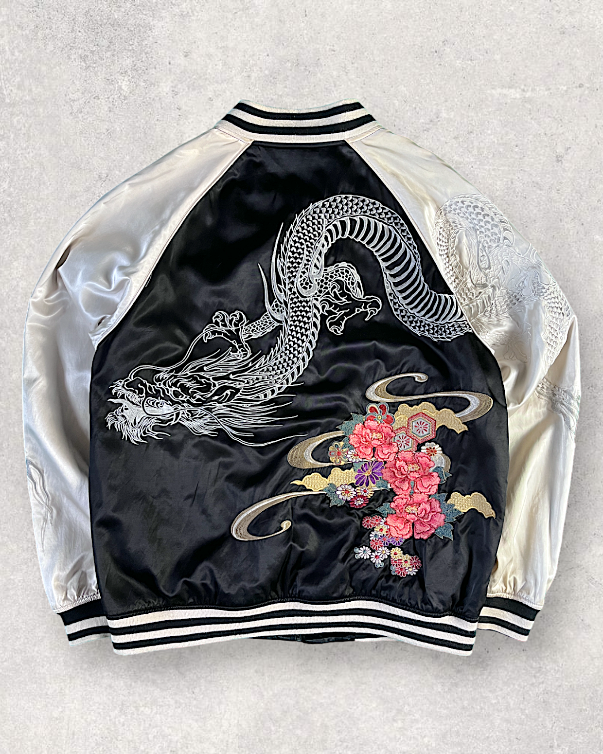 [XL] Dragon and flower reversible jacket | Vintage jacket