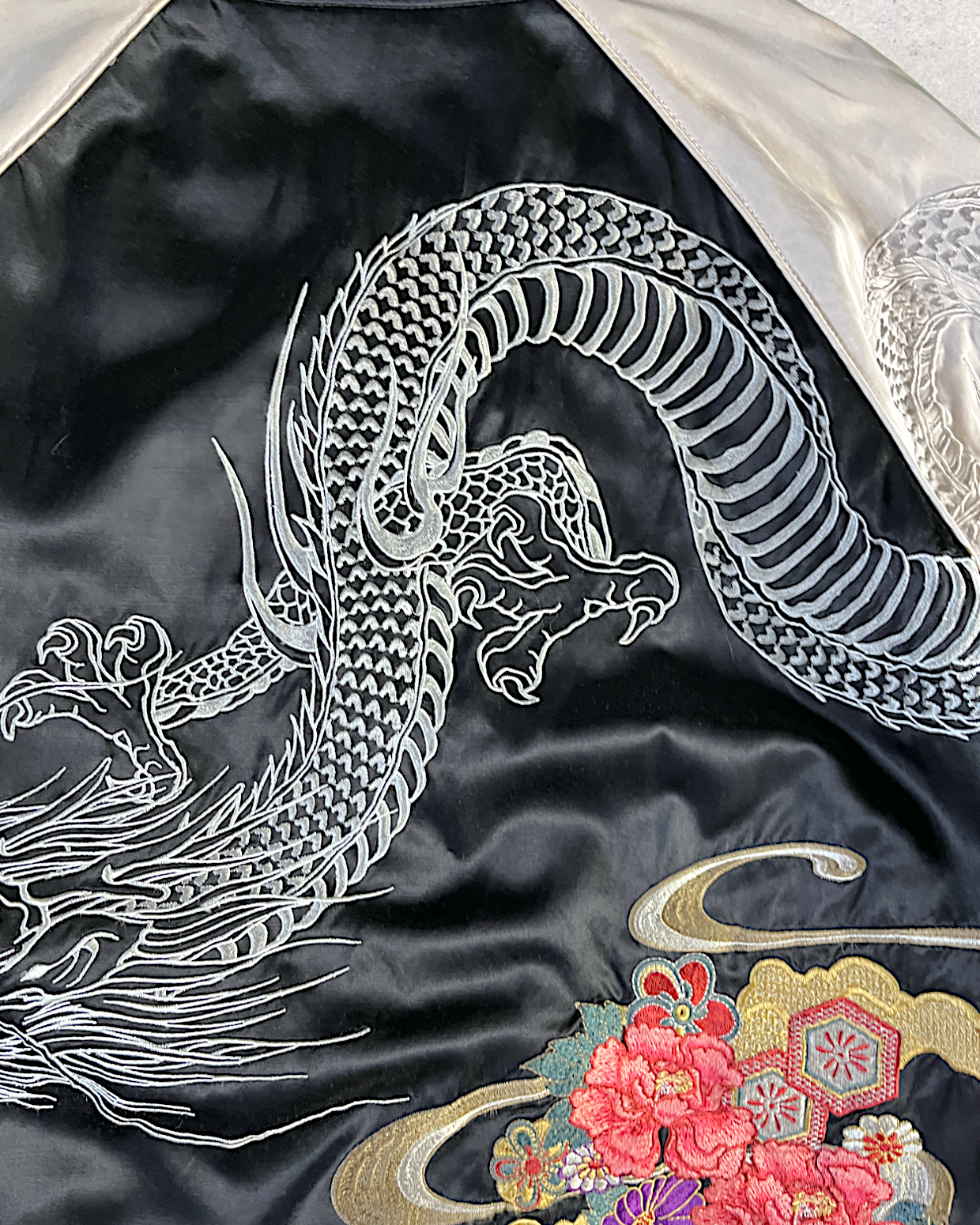 [XL] Dragon and flower reversible jacket | Vintage jacket