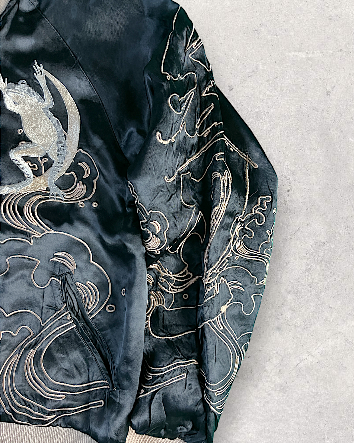 [M] Super Rare sanmaruichi ◆Frog reversible sukajan/M/rayon/BLK | Vintage jacket