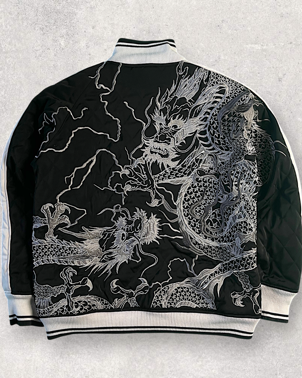 [XL] Japanese Dragon Embroidered Winter Sukajan Jacket – Black & White Quilted Bomber