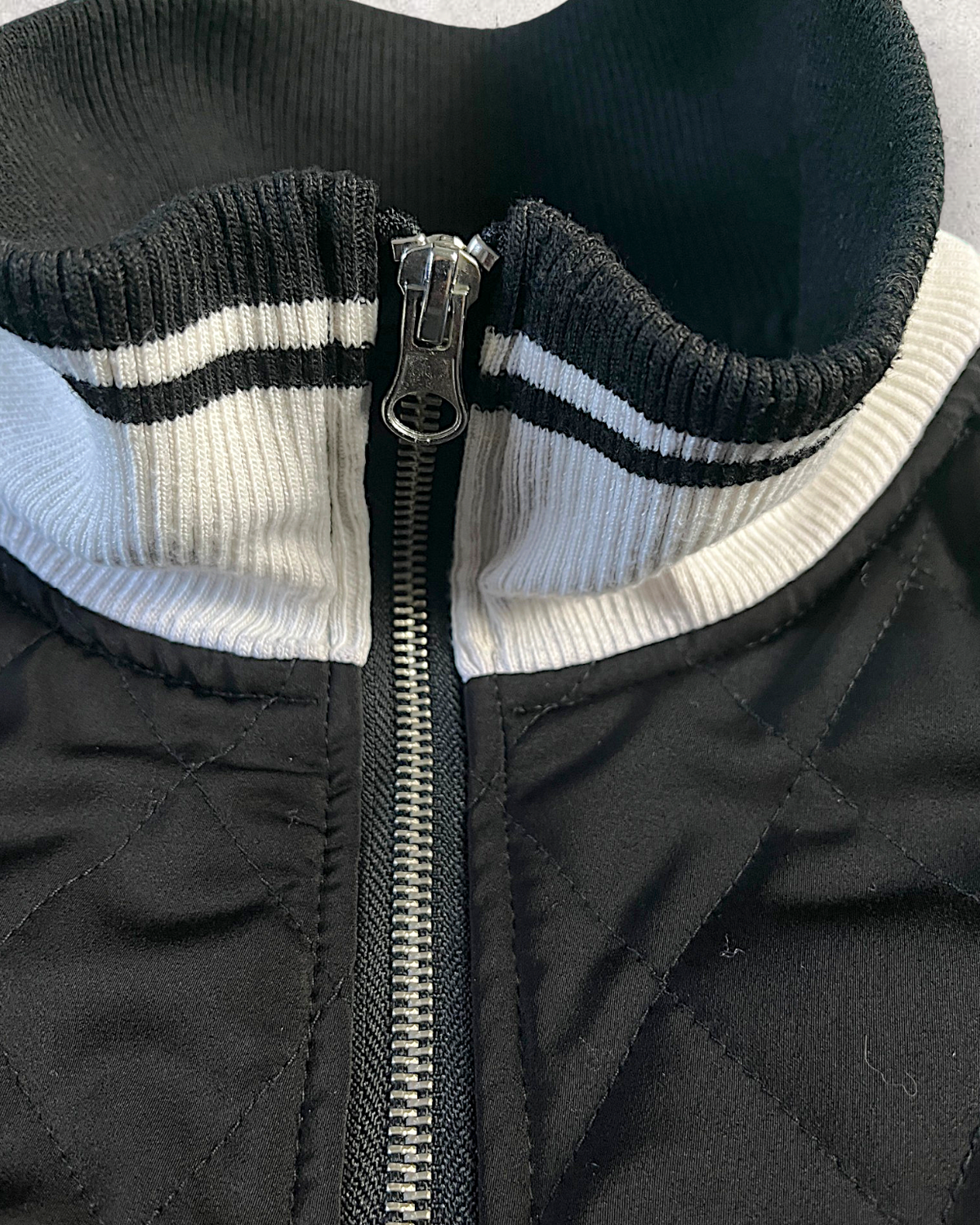 [XL] Japanese Dragon Embroidered Winter Sukajan Jacket – Black & White Quilted Bomber