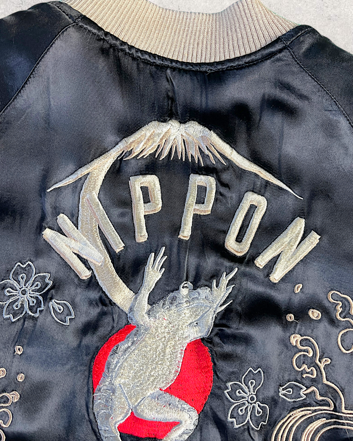[M] Rare Vintage Sanmaruichi Sukajan Jacket – Reversible Frog  Koi Embroidery