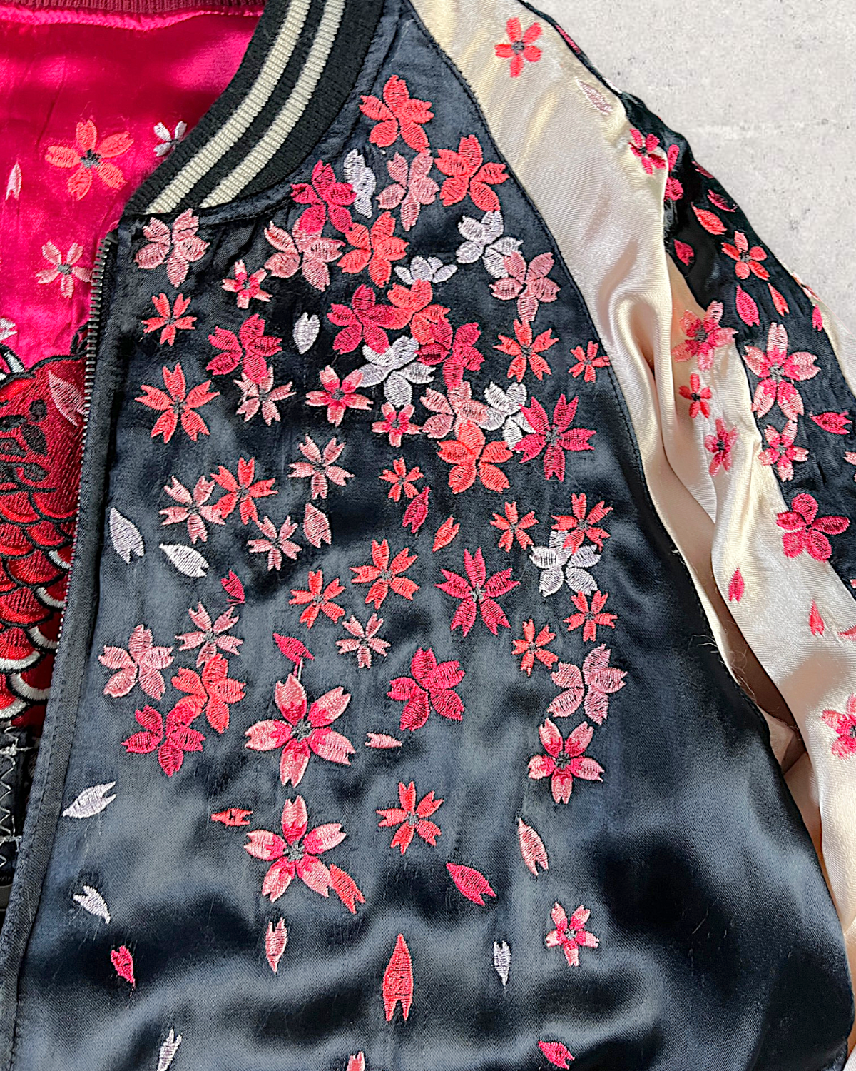 [L] Rare Vintage Miyabimusubi Reversible Sukajan Jacket – Sakura Koi Embroidery