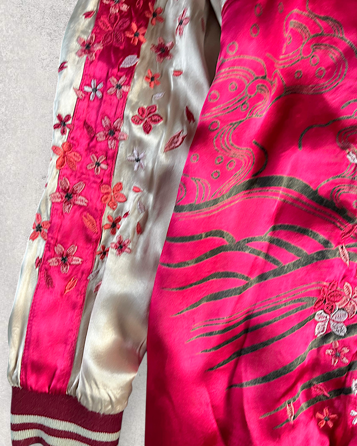[L] Rare Vintage Miyabimusubi Reversible Sukajan Jacket – Sakura Koi Embroidery