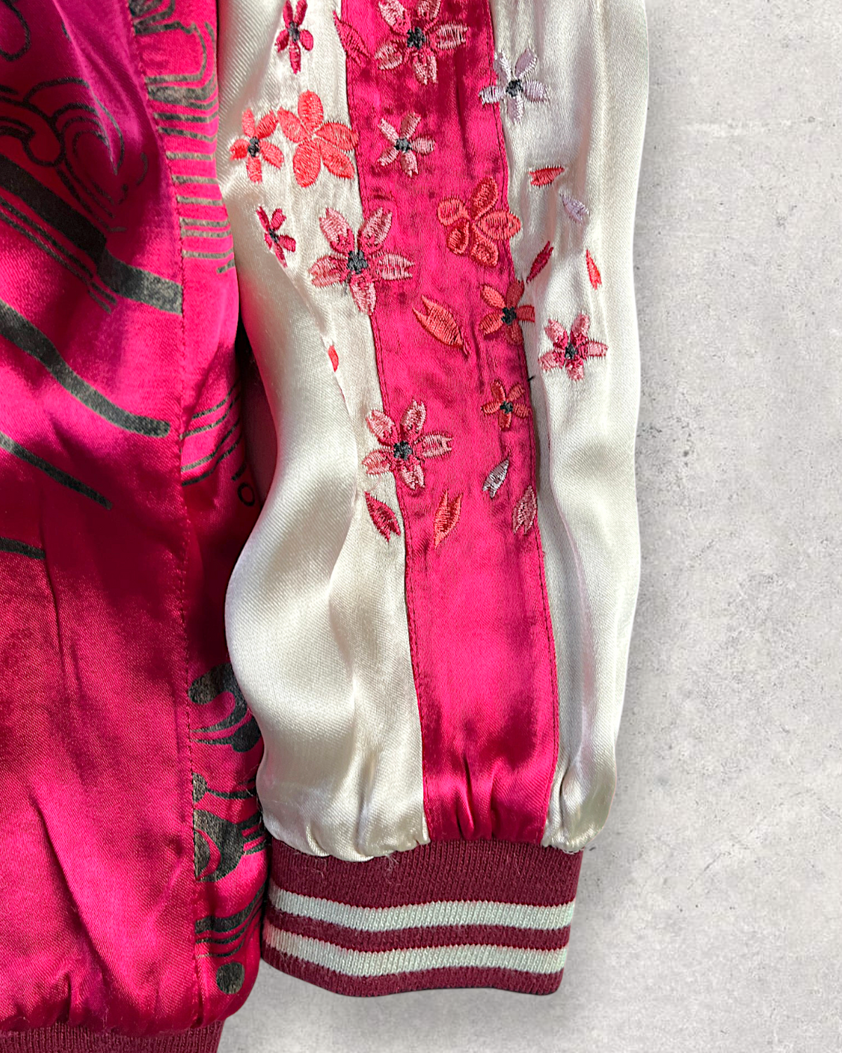 [L] Rare Vintage Miyabimusubi Reversible Sukajan Jacket – Sakura Koi Embroidery