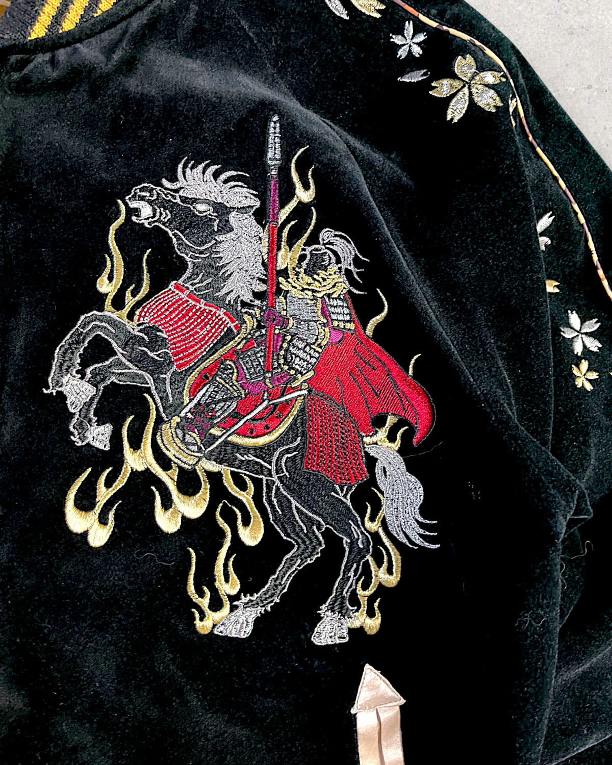 [L] Vintage Reversible Sukajan Jacket – Twin Tigers & Samurai Embroidery