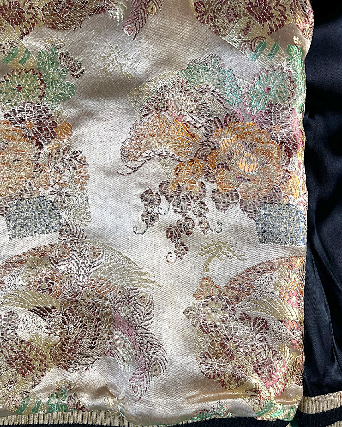 [M] Vintage Koi Fish Sukajan Jacket – Fully Embroidered Reversible Japanese Bomber