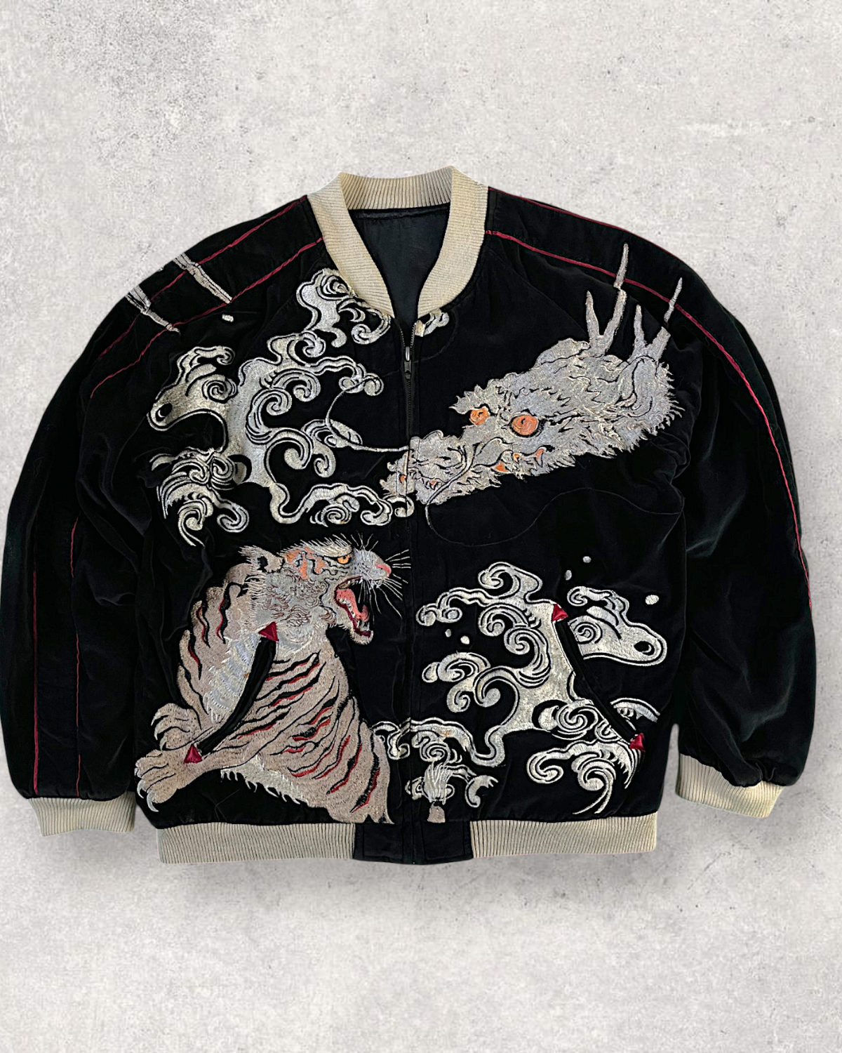 [L] Vintage Dragon & Tiger Sukajan Jacket – Fully Embroidered Reversible Japanese Bomber