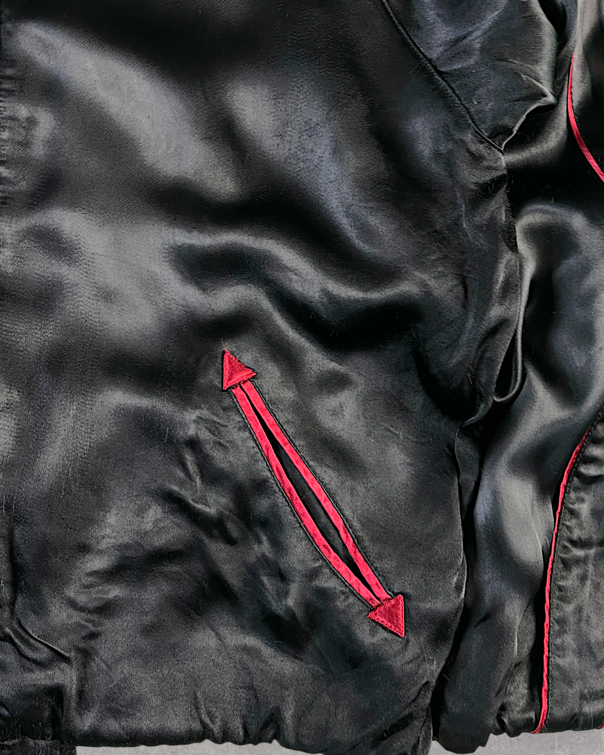 [L] Vintage Dragon & Tiger Sukajan Jacket – Fully Embroidered Reversible Japanese Bomber