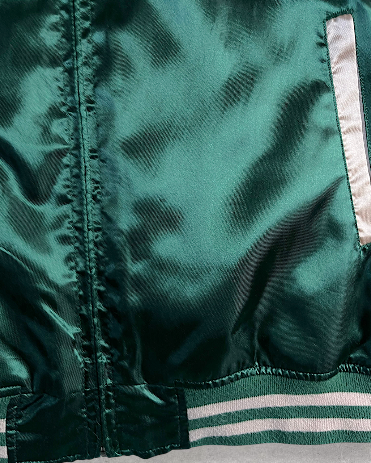 [M] Vintage Japanese Sukajan Jacket – Elegant Eagle Embroidery in Emerald Green