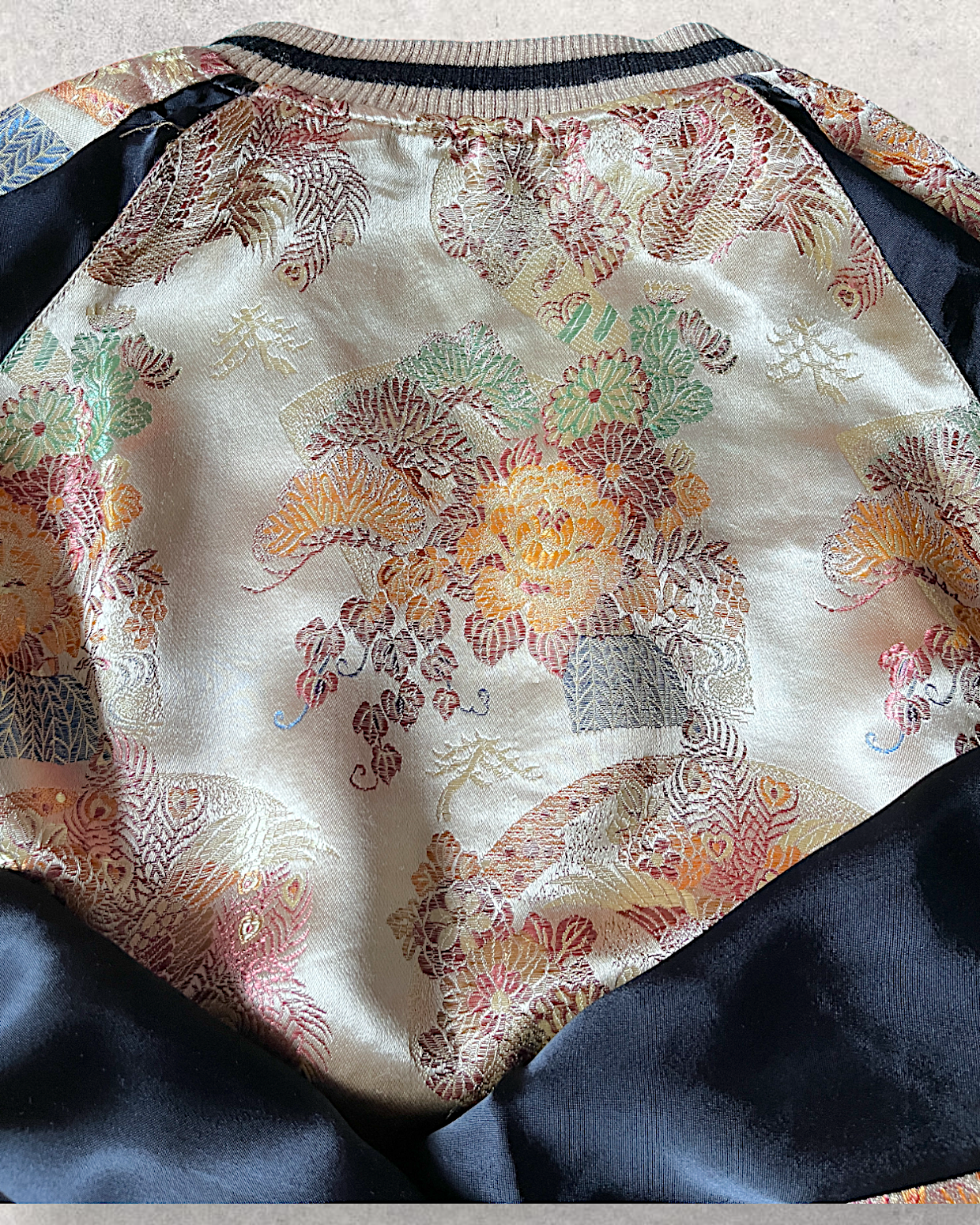Rare Reversible M size Flying Hakurei Koi Bomber jacket sukajan | Autumn/Winter | Vintage