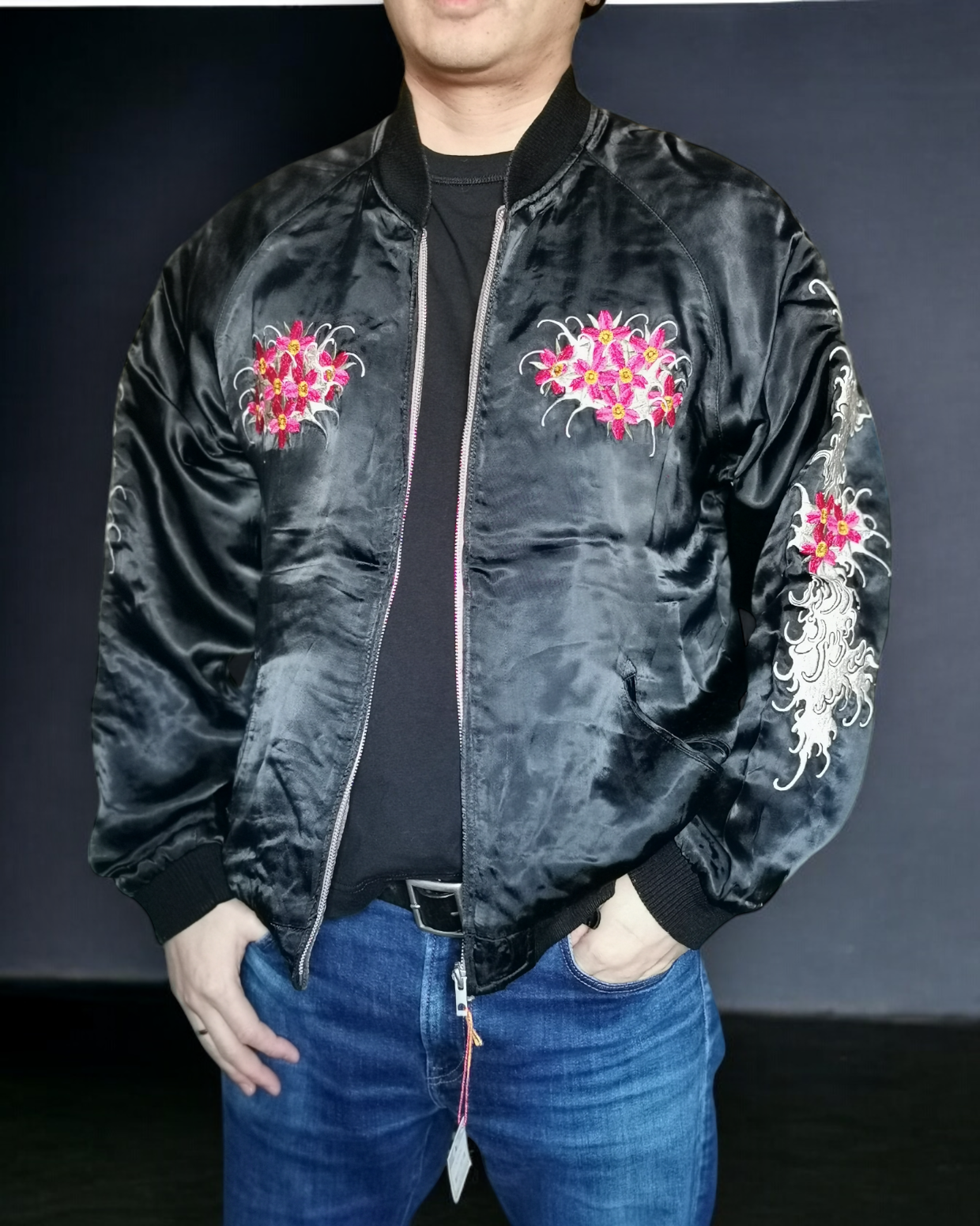 Super Rare One-of-a-Kind Sakura Skajan with Japanese Pattern Embroidery | Autumn/winter | Vintage