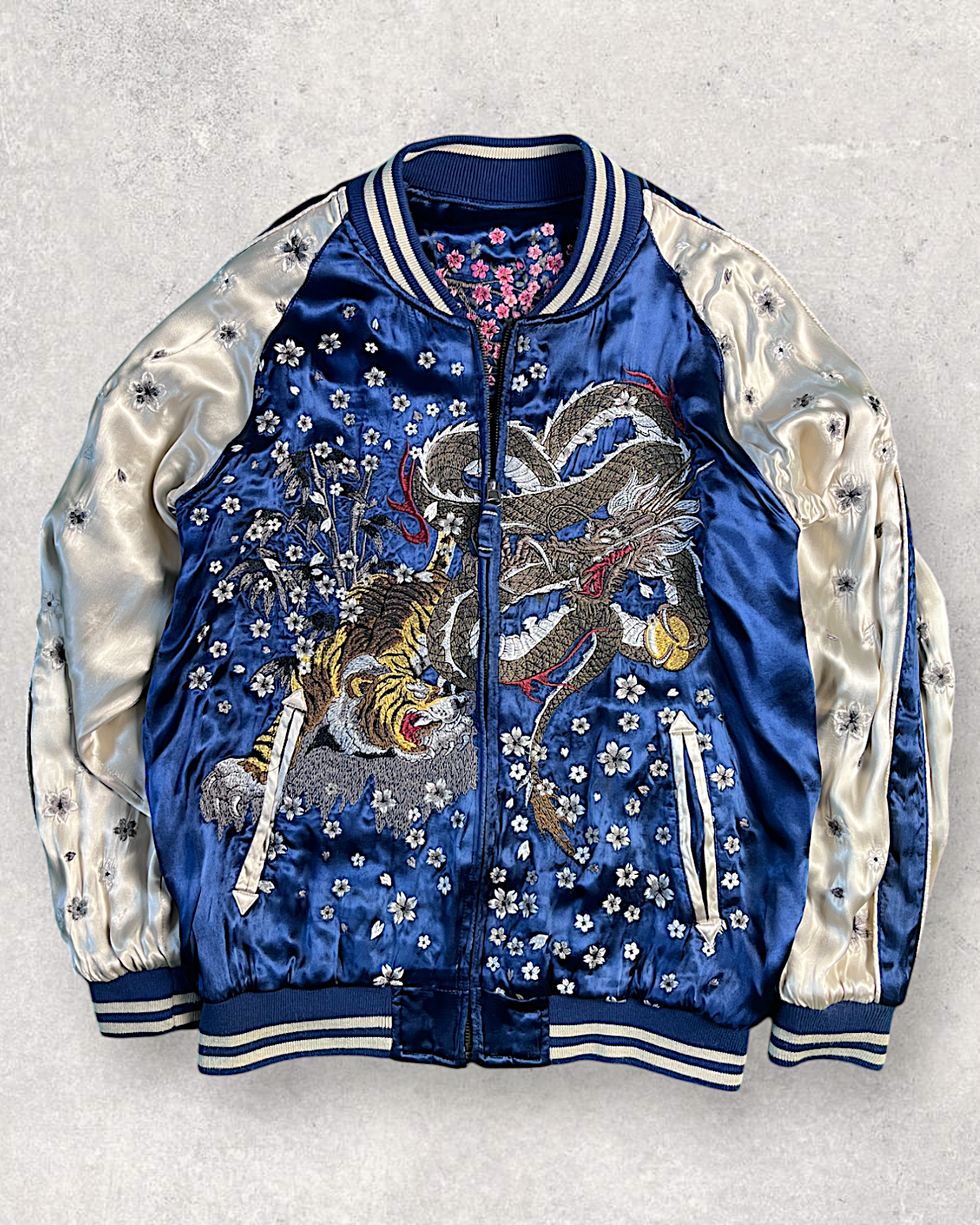 【XL】Miyabi Musubi Reversible Sukajan XL – Dragon, Tiger & Koi Embroidered Japanese Satin Jacket
