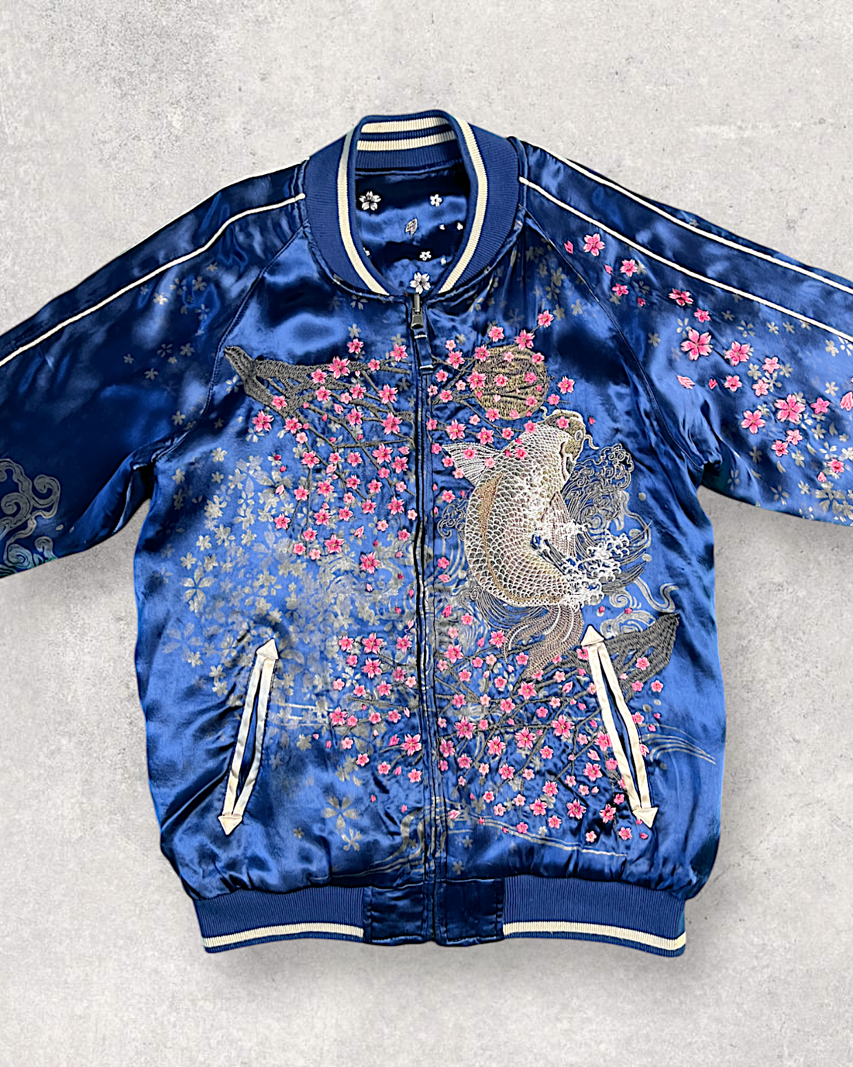 【XL】Miyabi Musubi Reversible Sukajan XL – Dragon, Tiger & Koi Embroidered Japanese Satin Jacket