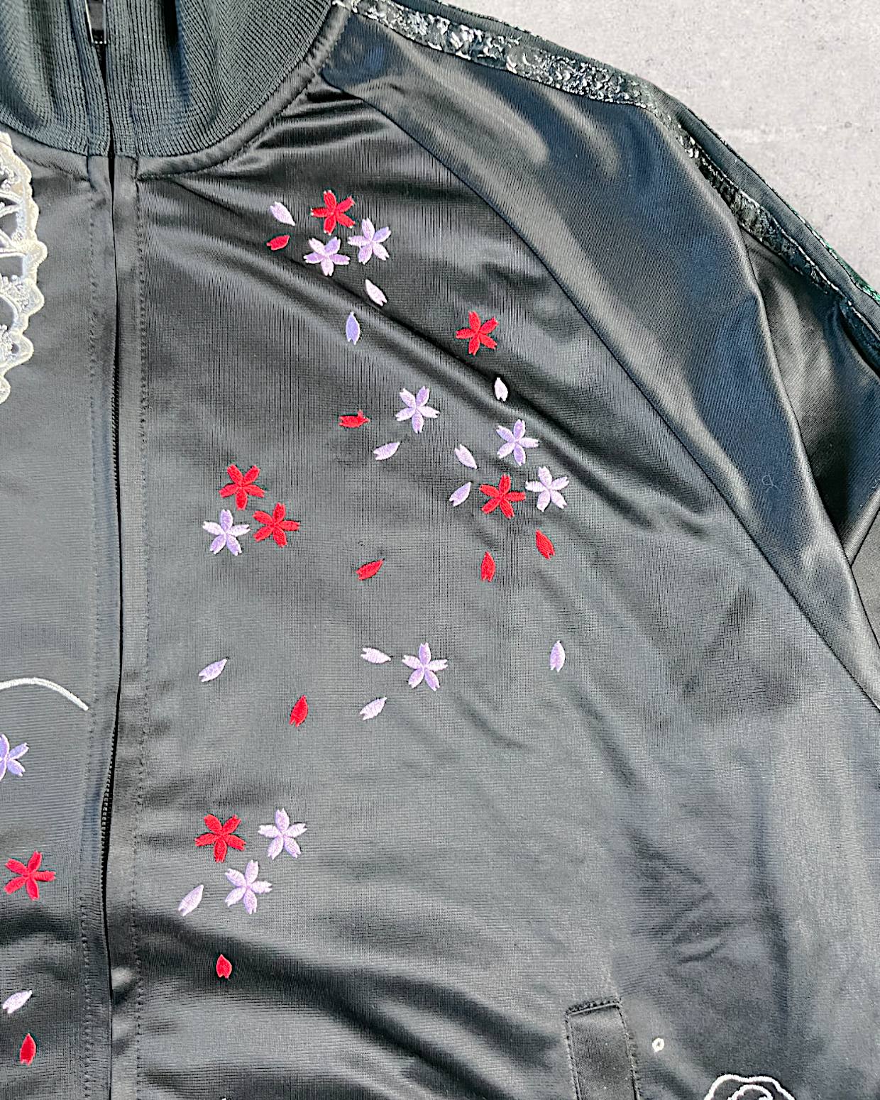 [L] Rare Dragon & Koi Track jacket - Exquisite Japanese Embroidery| Vintage