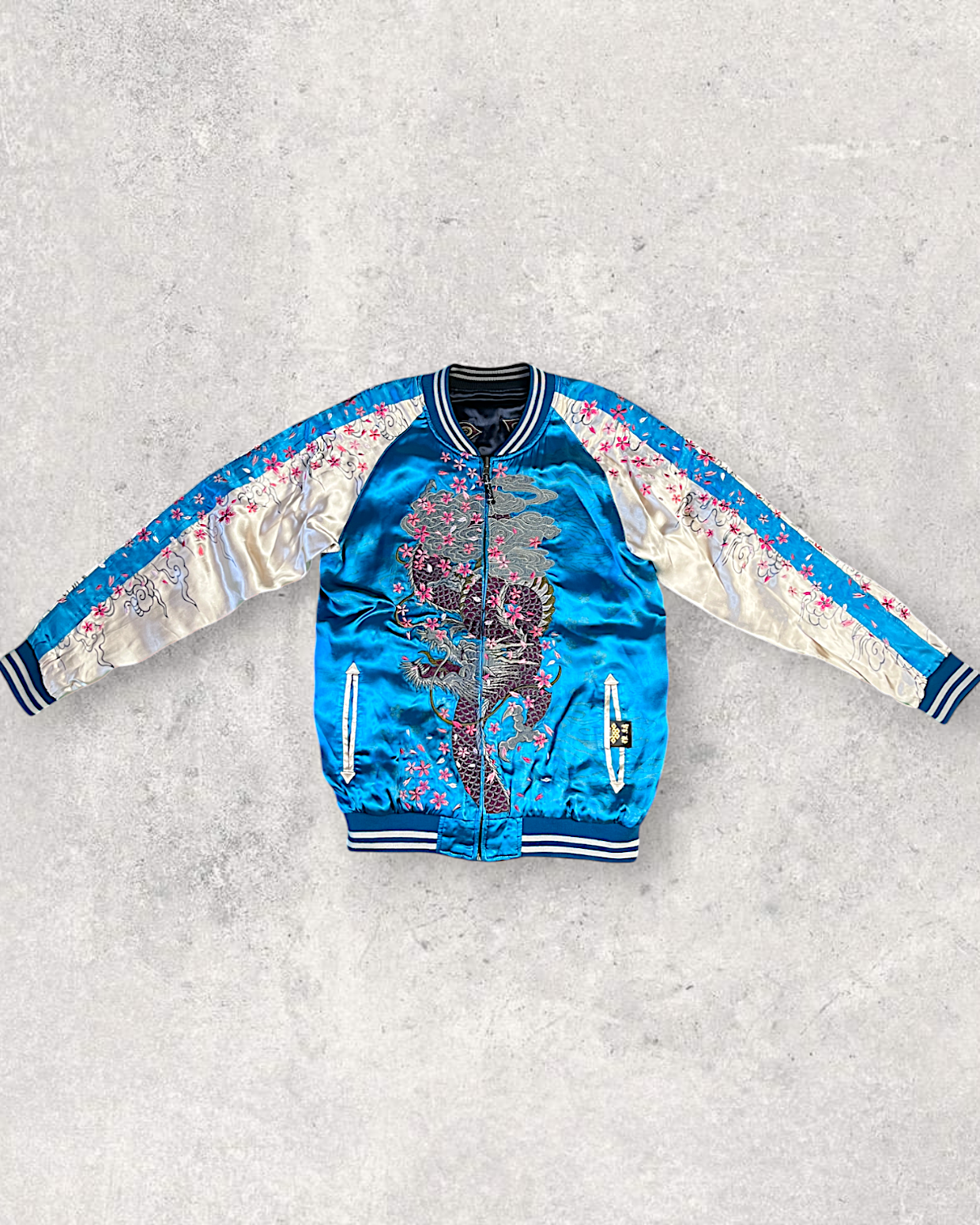 [L]【Luxurious Embroidered Sukajan】Dragon & Cherry Blossom / Phoenix - Musubi Japan Reversible