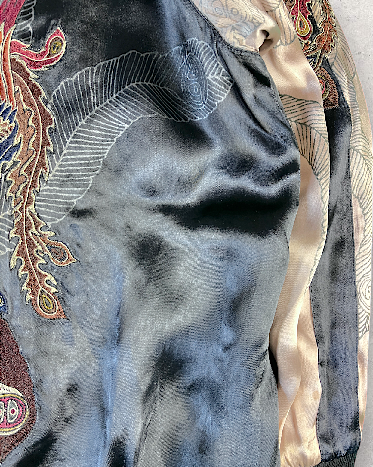 [XL]【Luxurious Embroidered Sukajan】Dragon & Cherry Blossom / Phoenix - Musubi Japan Reversible