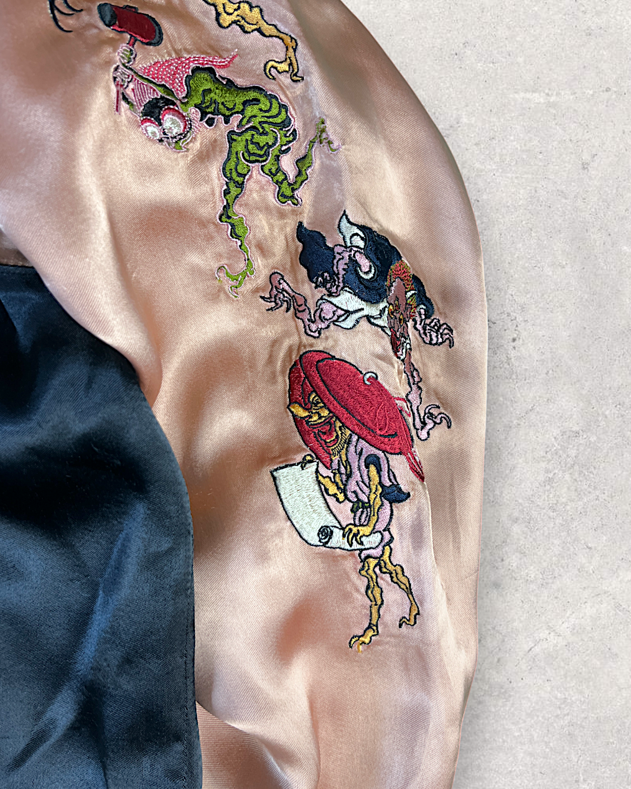 [L]【Stunning】 Hyakki Yagyo Yokai Scroll Reversible Sukajan