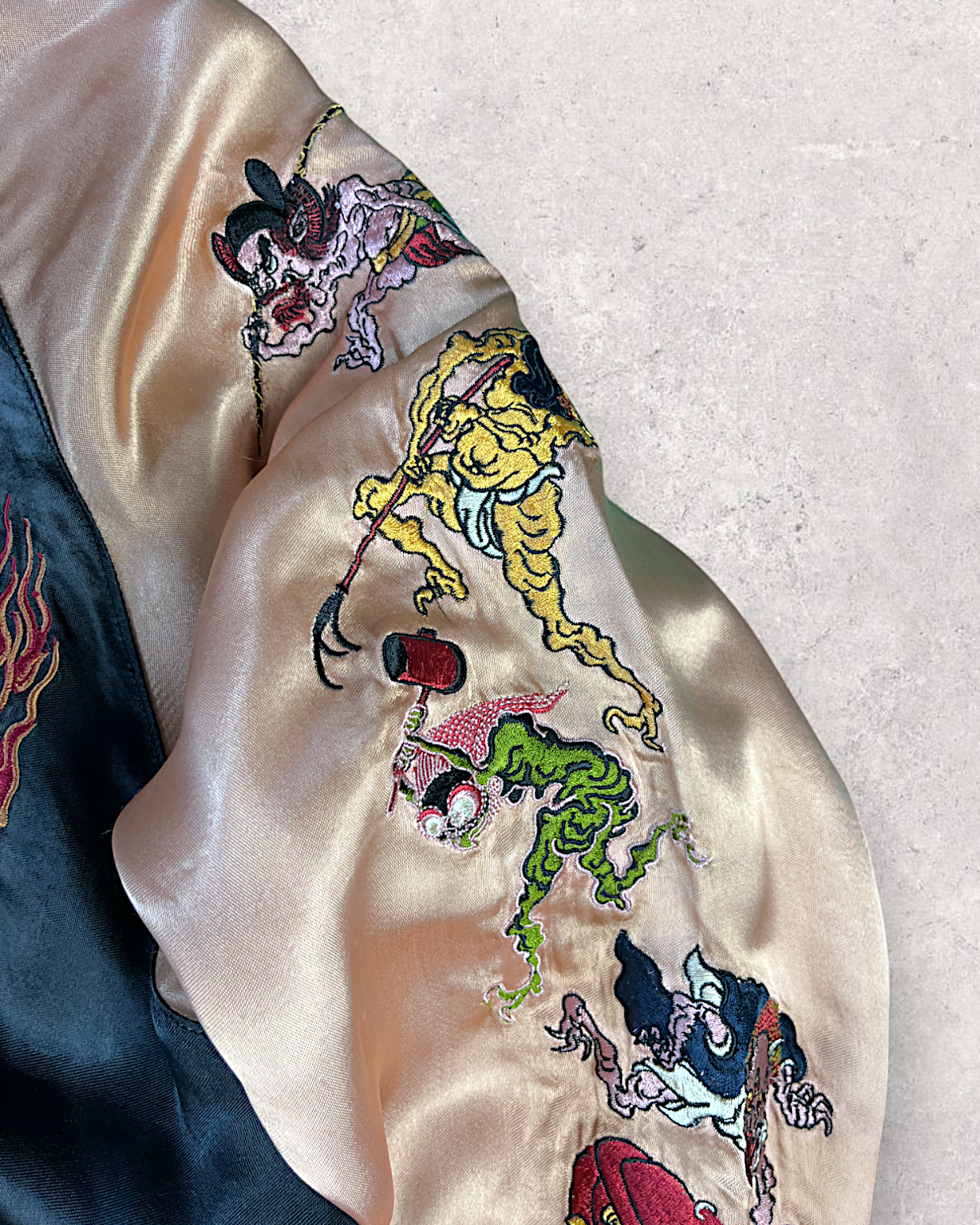 [L]【Stunning】 Hyakki Yagyo Yokai Scroll Reversible Sukajan
