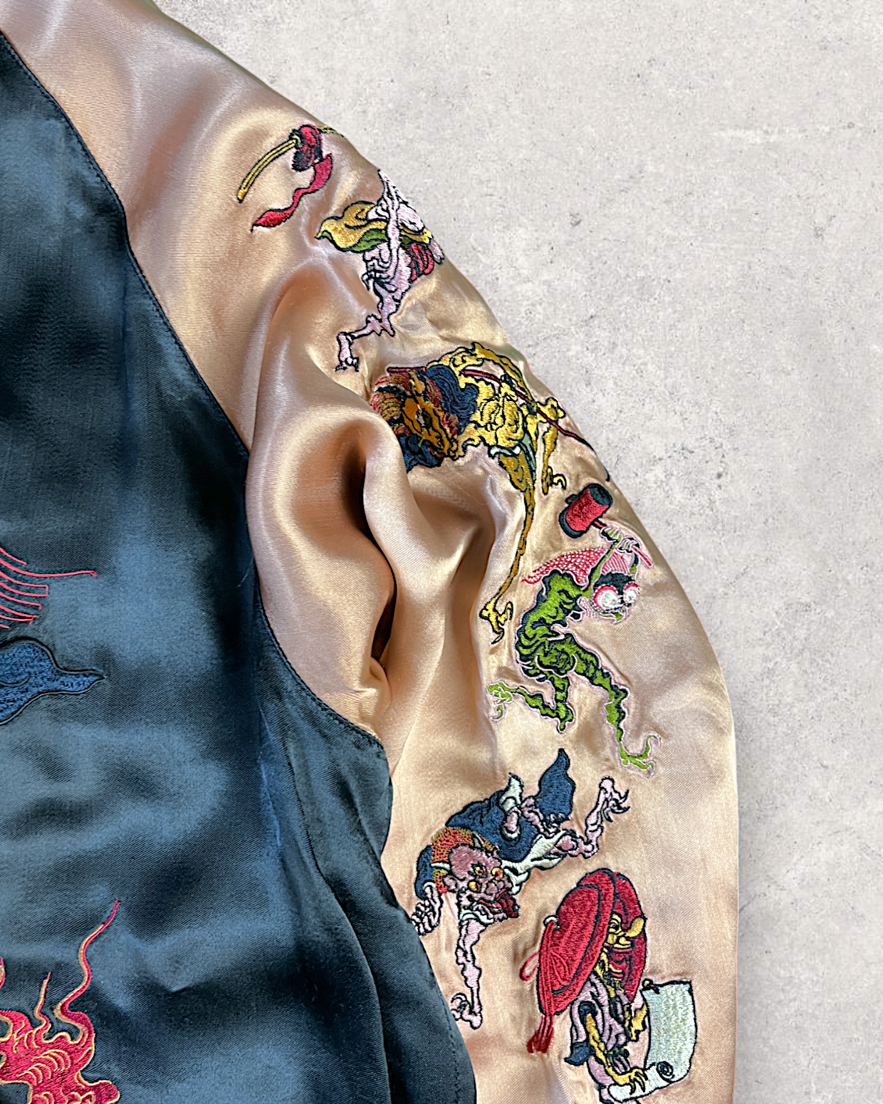 [L]【Stunning】 Hyakki Yagyo Yokai Scroll Reversible Sukajan