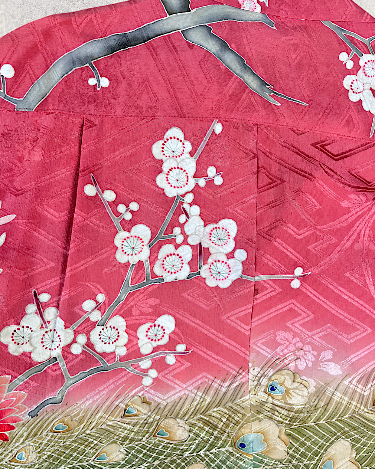 [L]【One-of-a-Kind】Kimono Remake Shirt with Peacock & Floral Motif