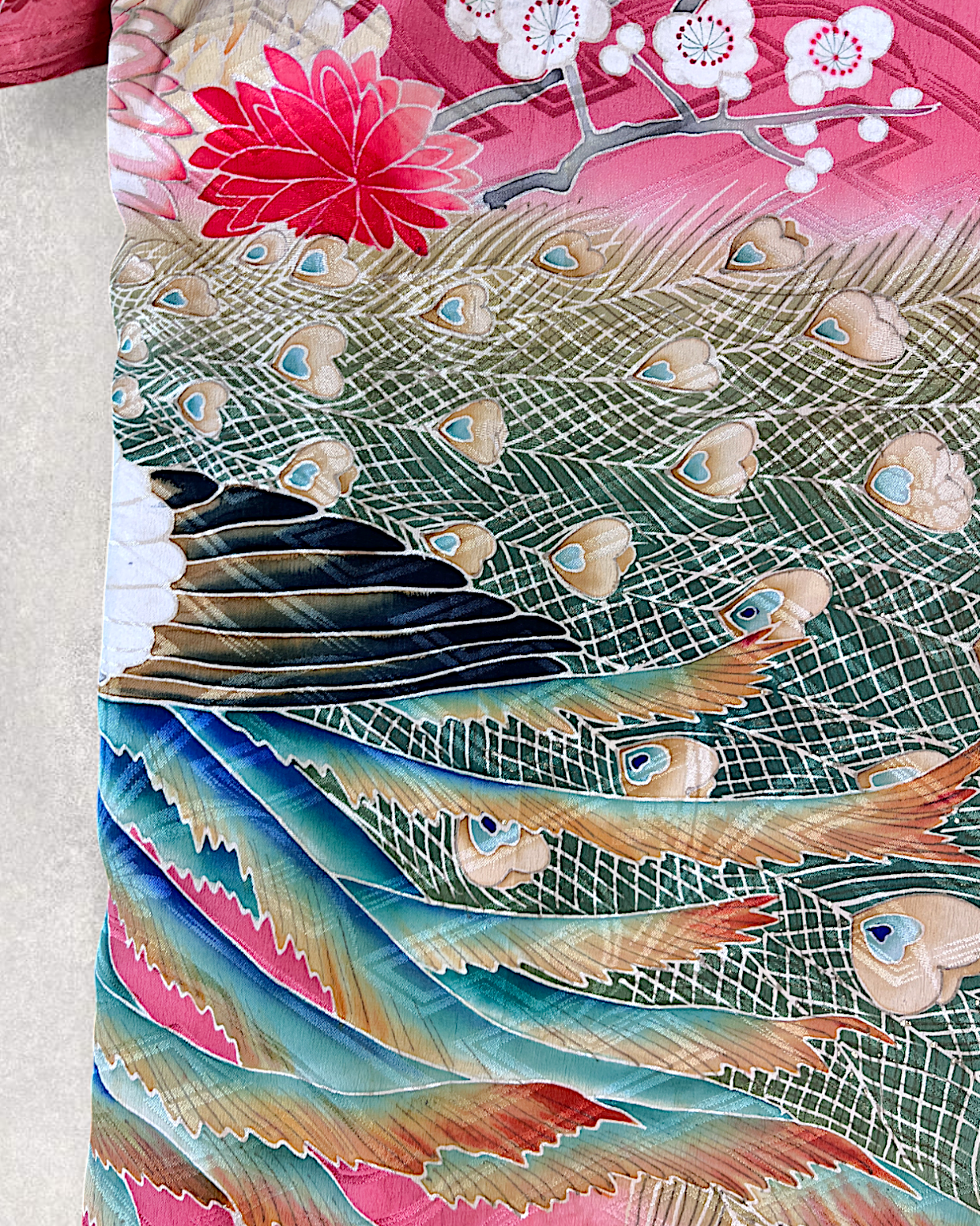 [L]【One-of-a-Kind】Kimono Remake Shirt with Peacock & Floral Motif
