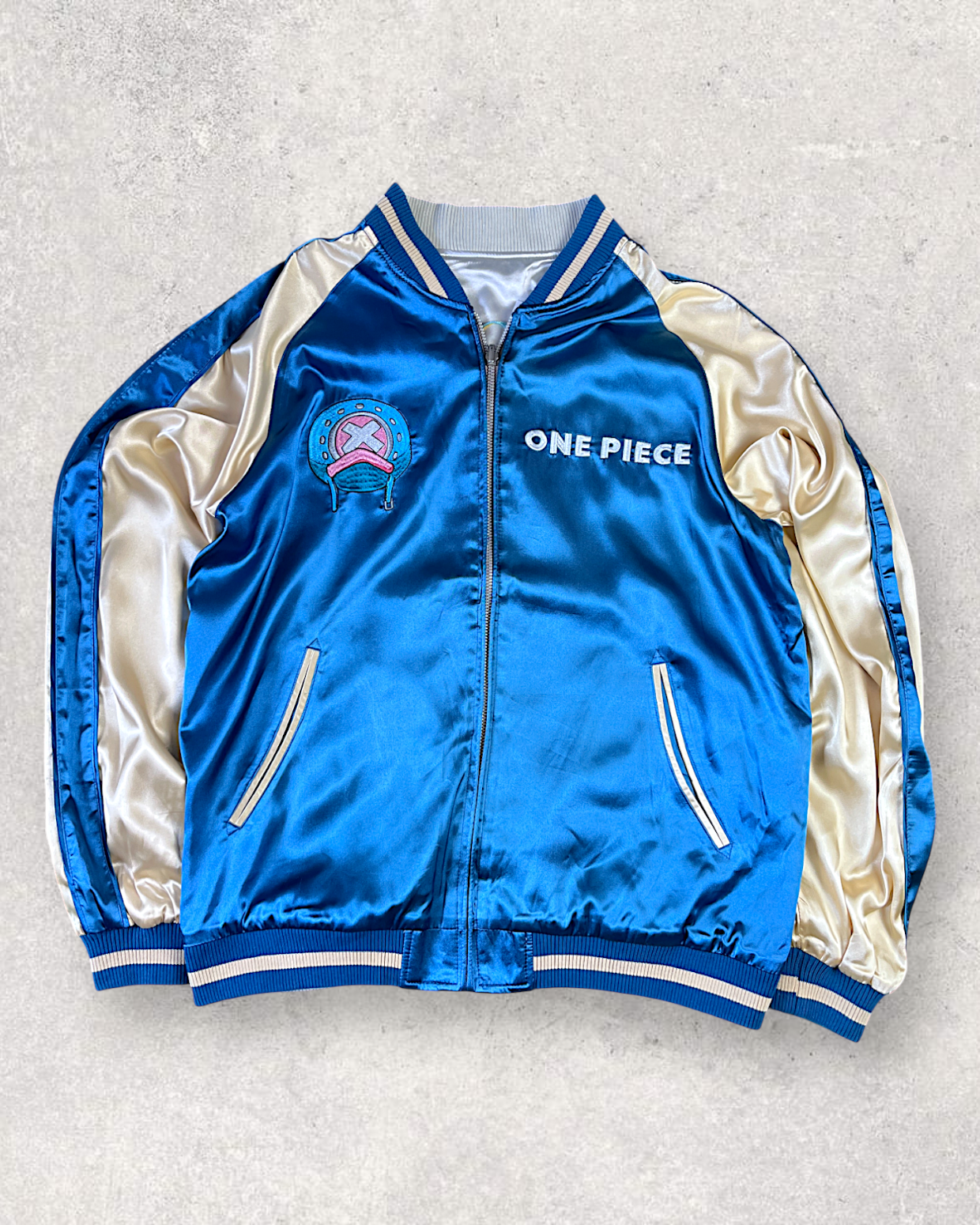 【XL・NEW】ONE PIECE × Tony Tony Chopper Reversible Sukajan Jacket｜Limited Edition Anime Souvenir Jacket