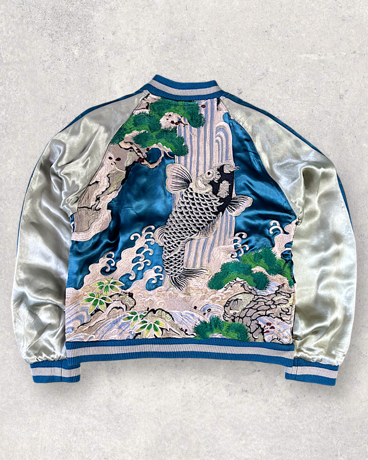 [S/ Reversible] Vintage Sukajan Jacket – Climbing Koi Embroidery | Unique Japanese Streetwear