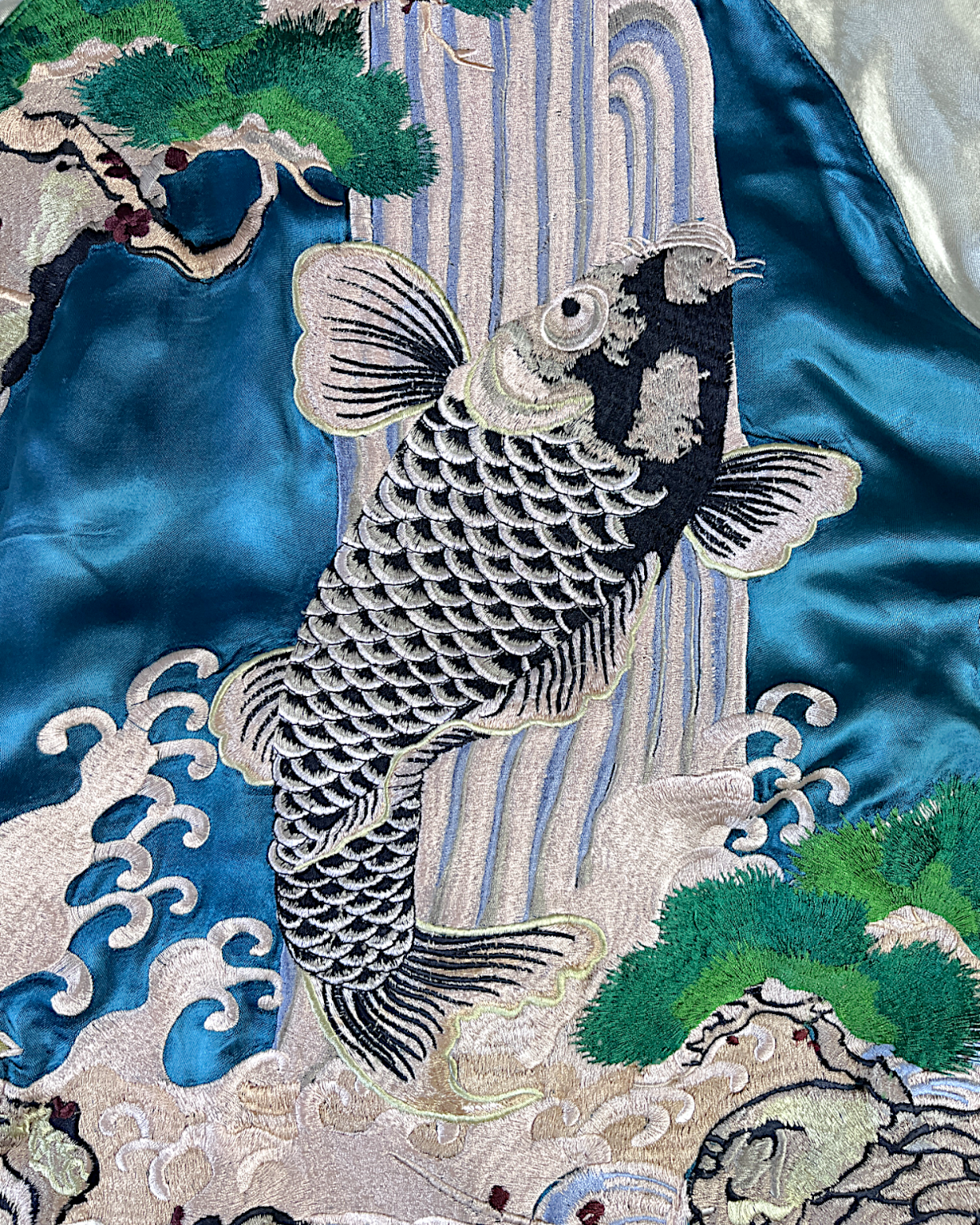 [S/ Reversible] Vintage Sukajan Jacket – Climbing Koi Embroidery | Unique Japanese Streetwear