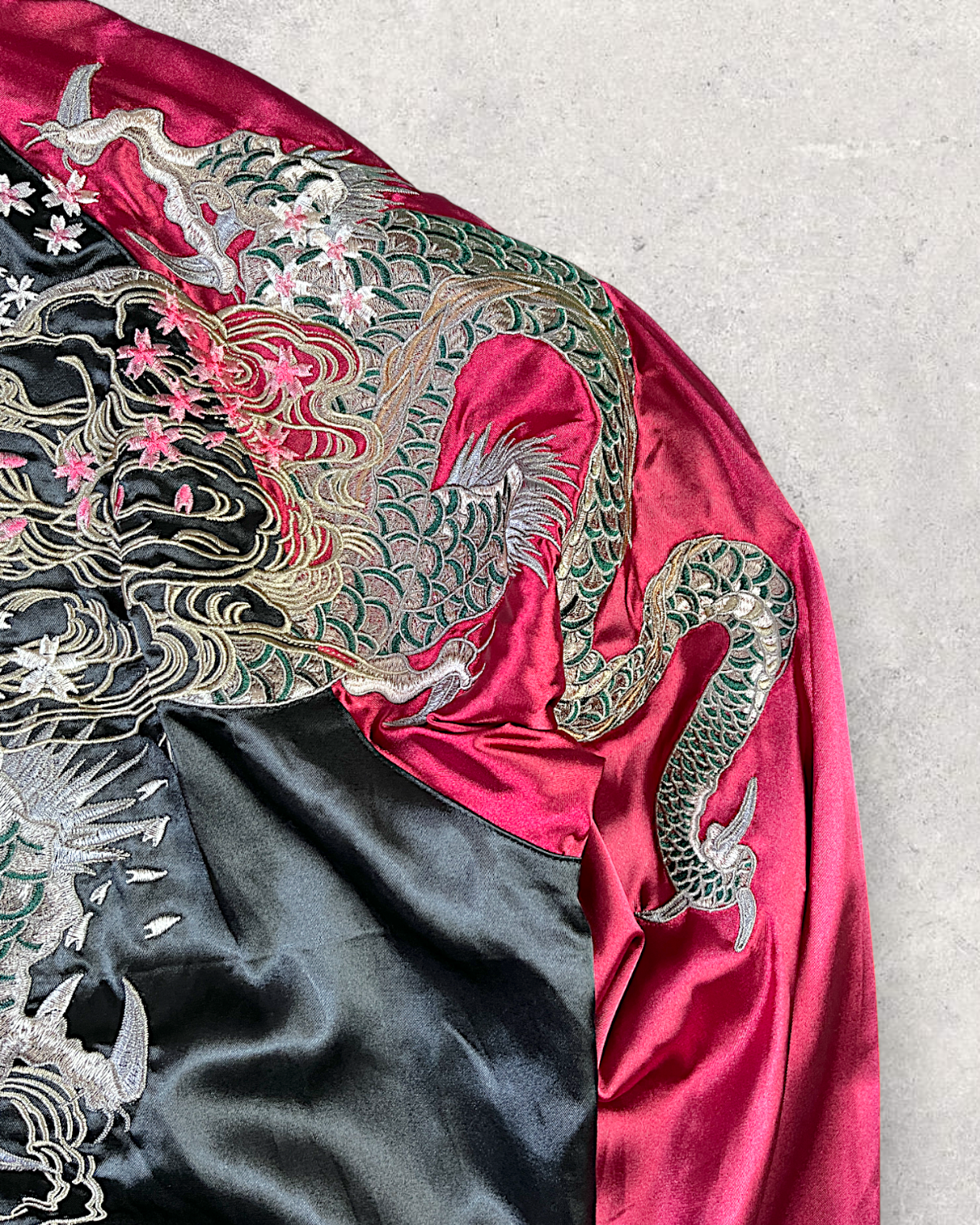 [3XL/Dragon Embroidered Sukajan] Bold Black & Crimson Souvenir Jacket – Perfect for Spring &