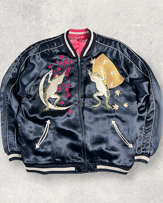 【XXL】Rare Oversized Sukajan Jacket – Frogs, Moon & Maple Leaves Embroidery / Reversible Japanese Souvenir Jacket
