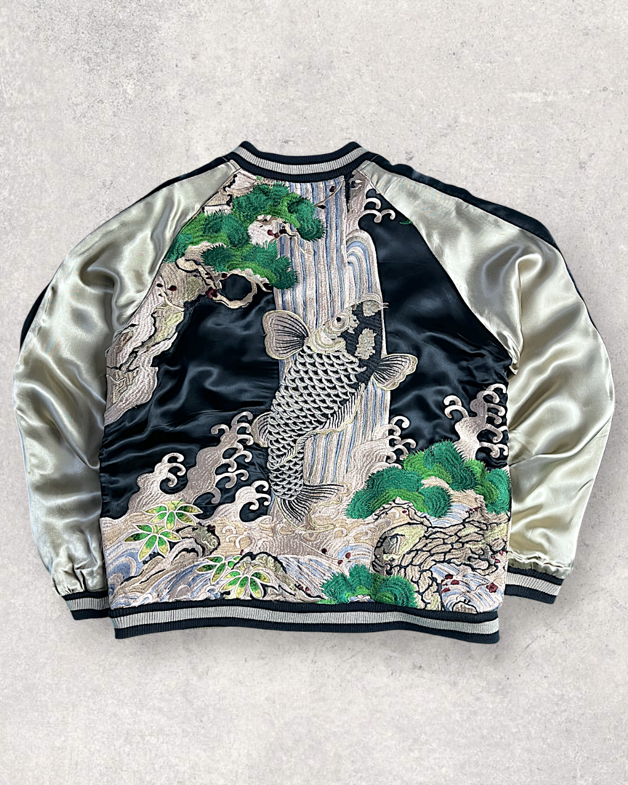 【XL】Koi Waterfall & Pine Embroidery / Japanese Brocade Pattern – XL Japanese Bomber