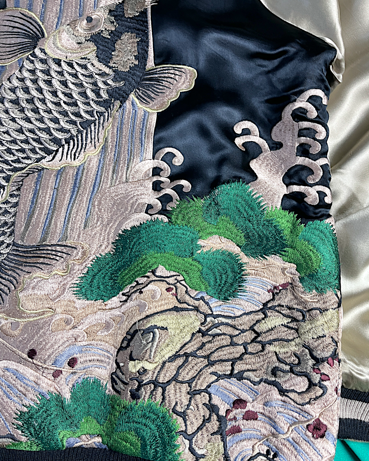 【XL】Koi Waterfall & Pine Embroidery / Japanese Brocade Pattern – XL Japanese Bomber