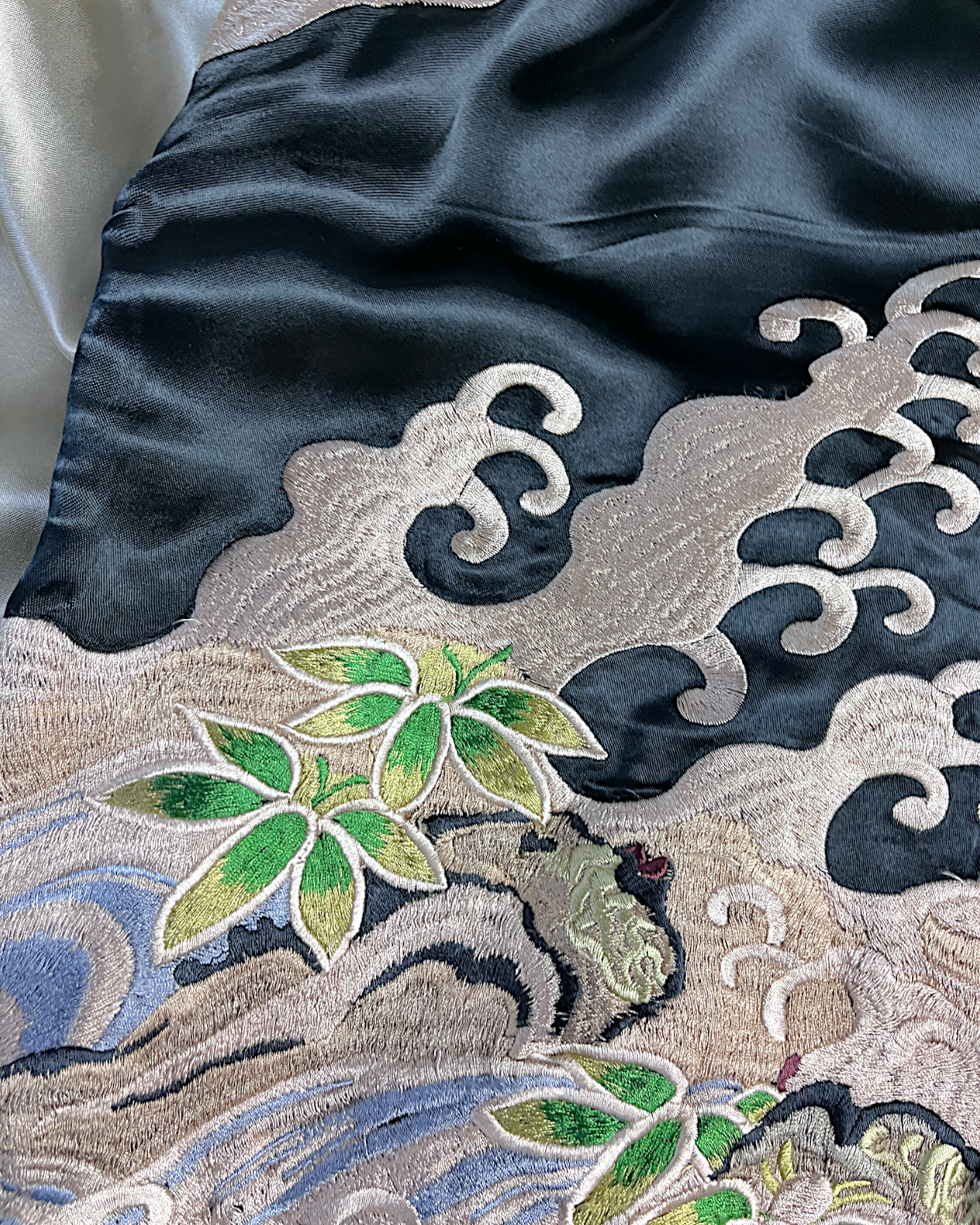 【XL】Koi Waterfall & Pine Embroidery / Japanese Brocade Pattern – XL Japanese Bomber