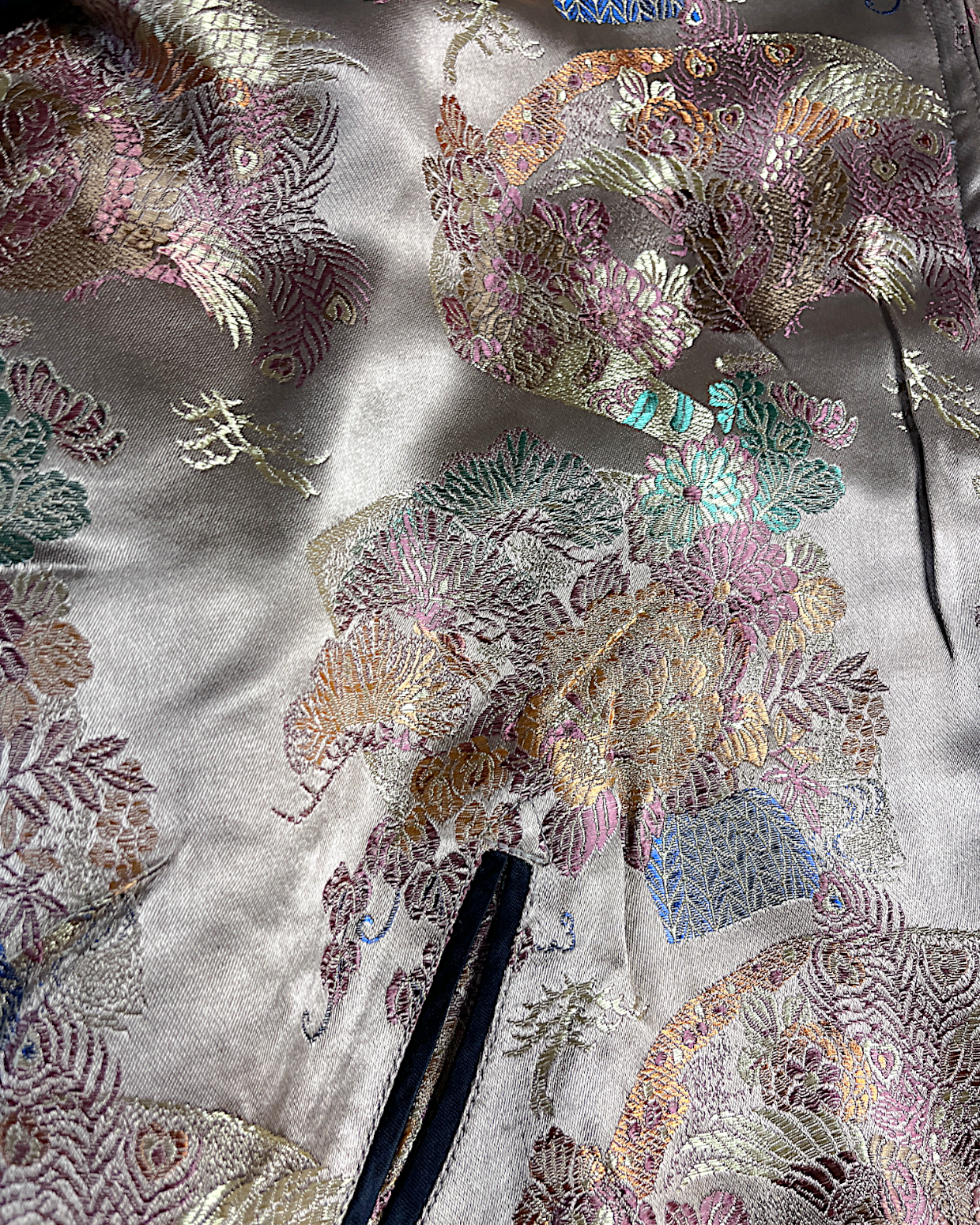 【XL】Koi Waterfall & Pine Embroidery / Japanese Brocade Pattern – XL Japanese Bomber