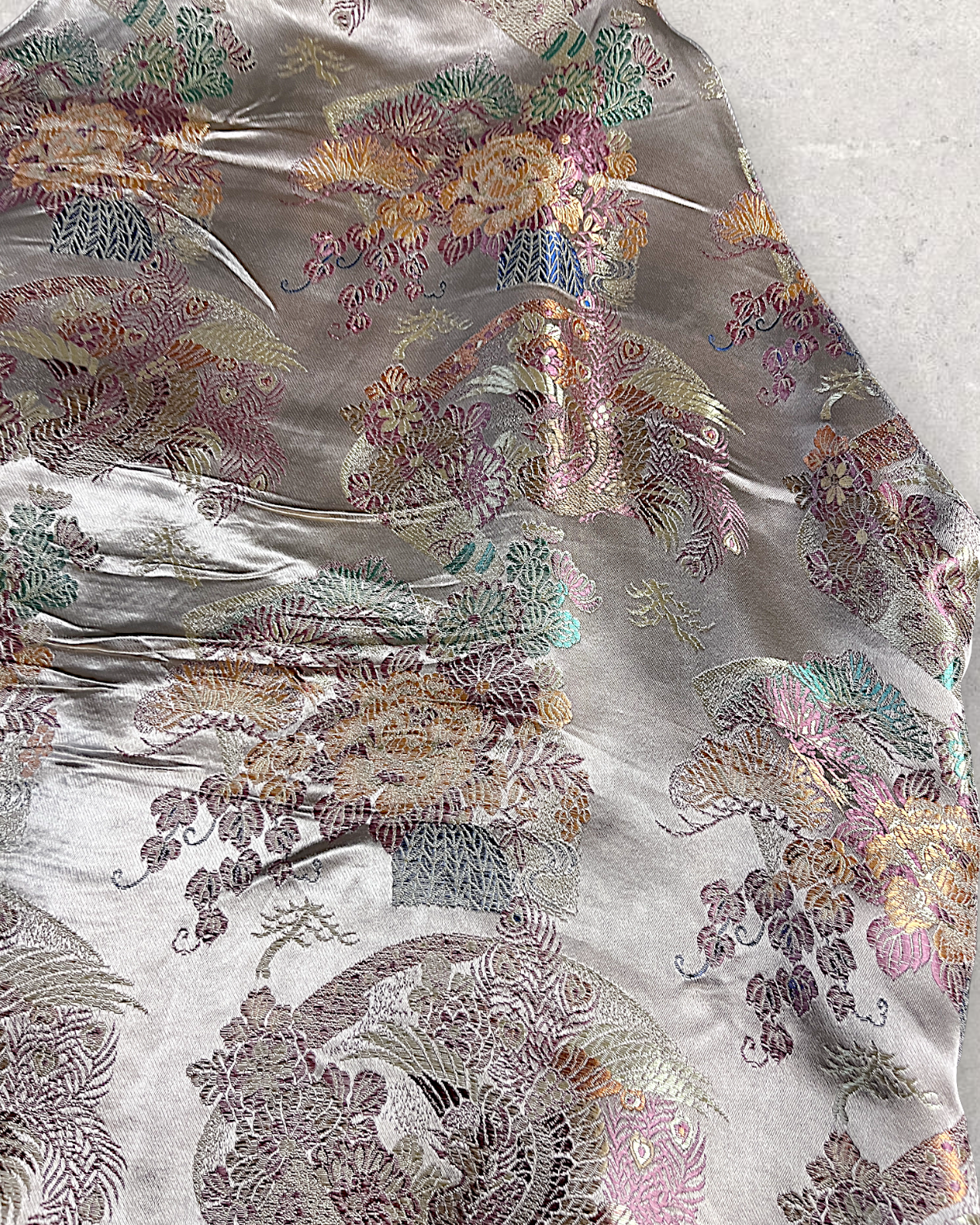 【XL】Koi Waterfall & Pine Embroidery / Japanese Brocade Pattern – XL Japanese Bomber