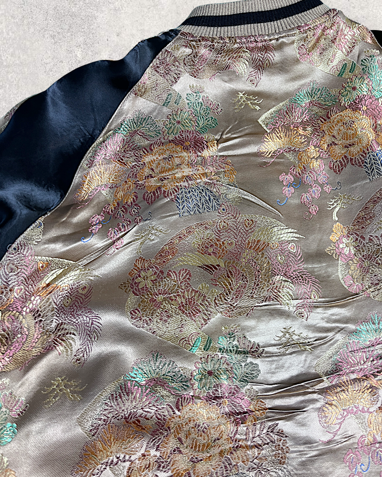 【XL】Koi Waterfall & Pine Embroidery / Japanese Brocade Pattern – XL Japanese Bomber